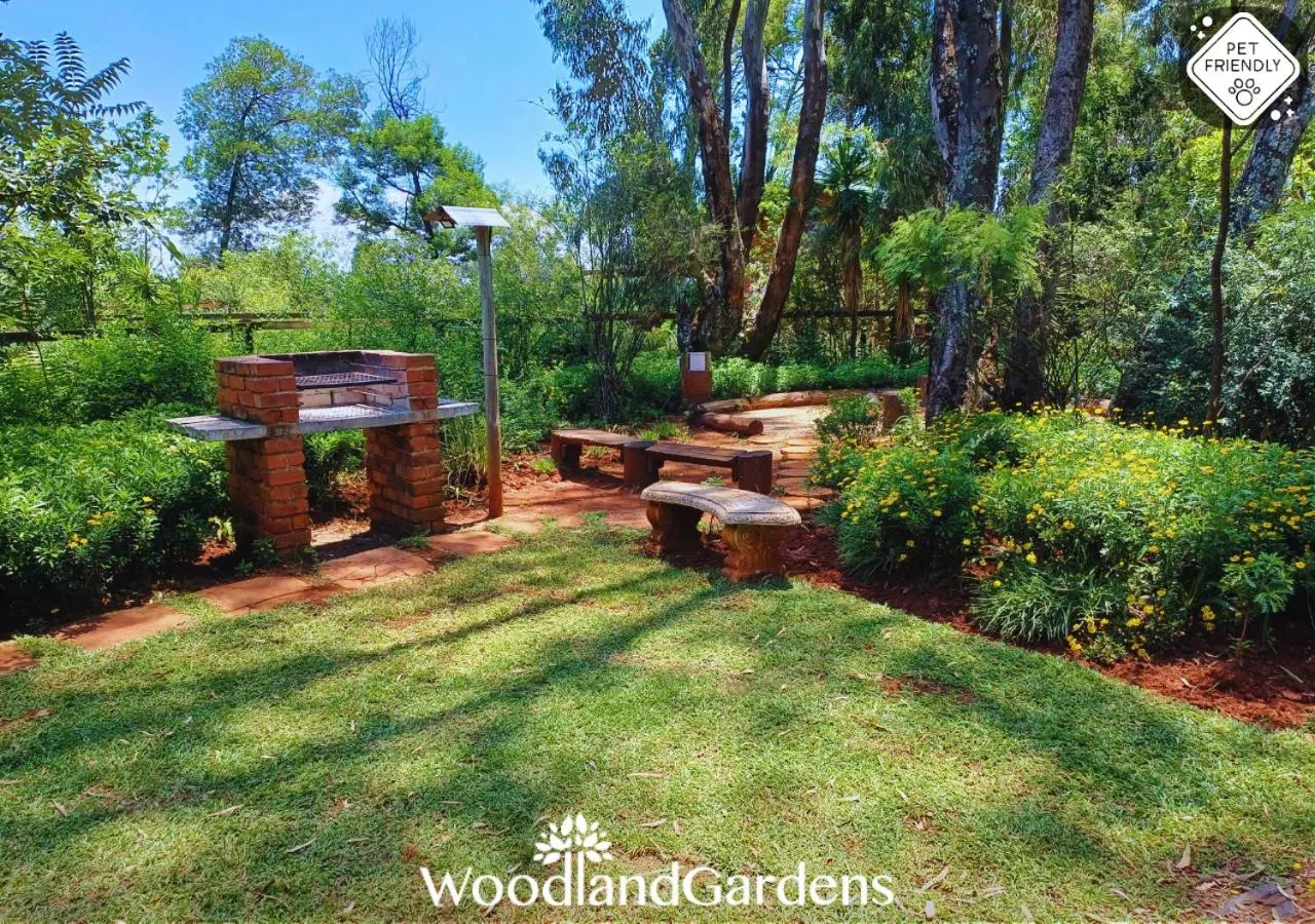 BBQ facilities in Woodland Gardens Self catering Pet Friendly Lodge