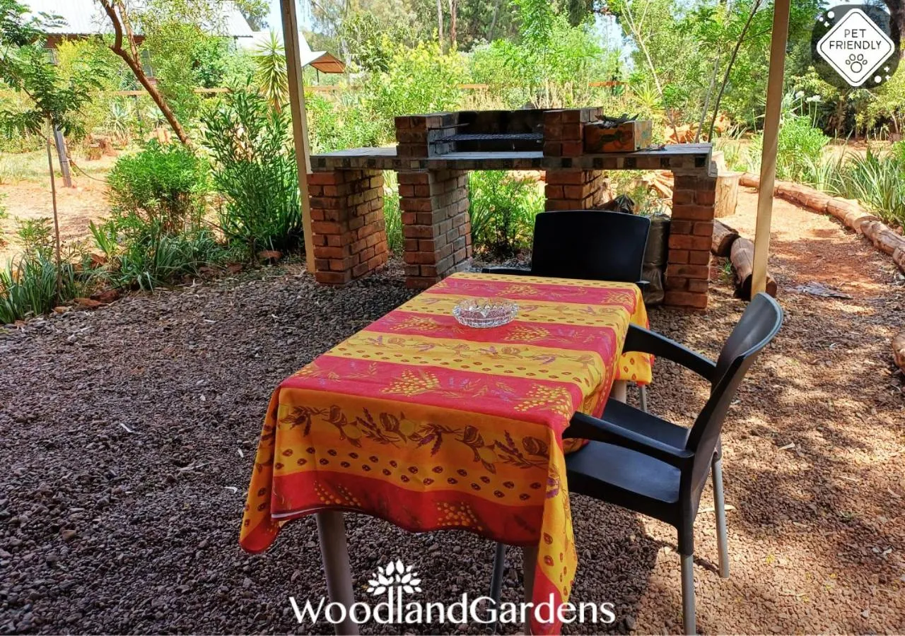 BBQ facilities in Woodland Gardens Self catering Pet Friendly Lodge