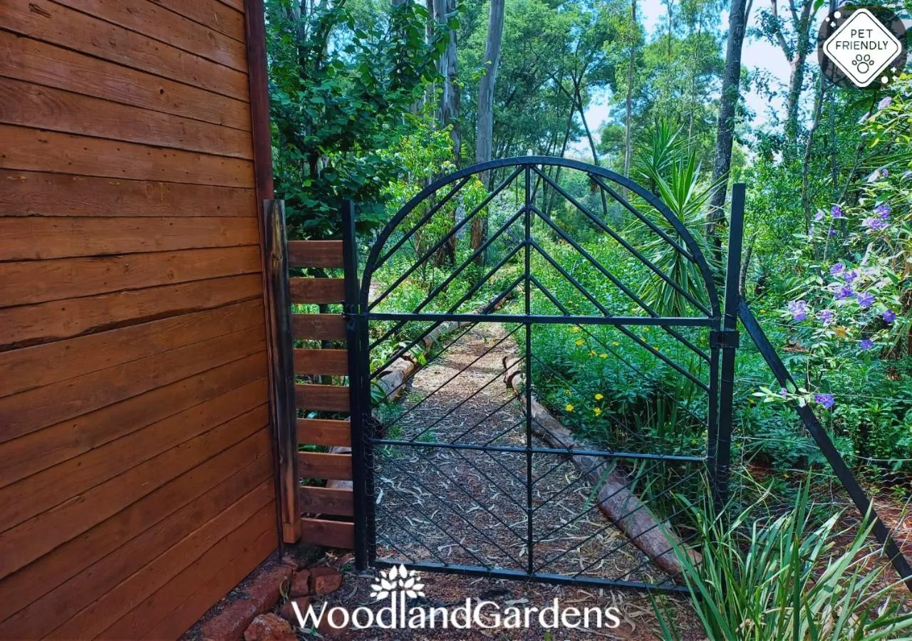 Garden in Woodland Gardens Self catering Pet Friendly Lodge