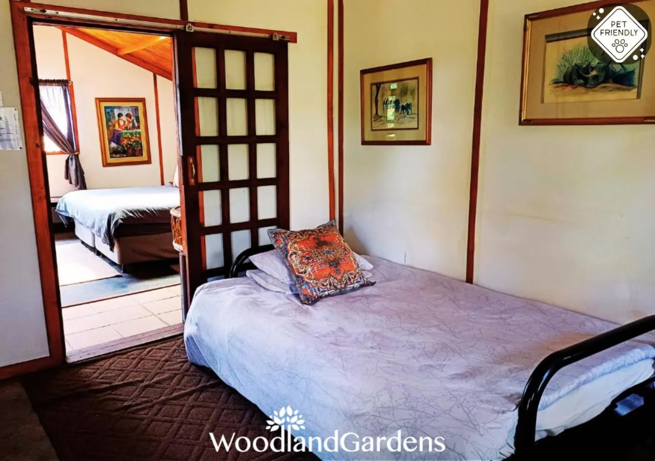 Bed in Woodland Gardens Self catering Pet Friendly Lodge