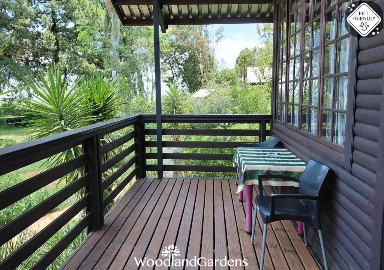 Garden in Woodland Gardens Self catering Pet Friendly Lodge