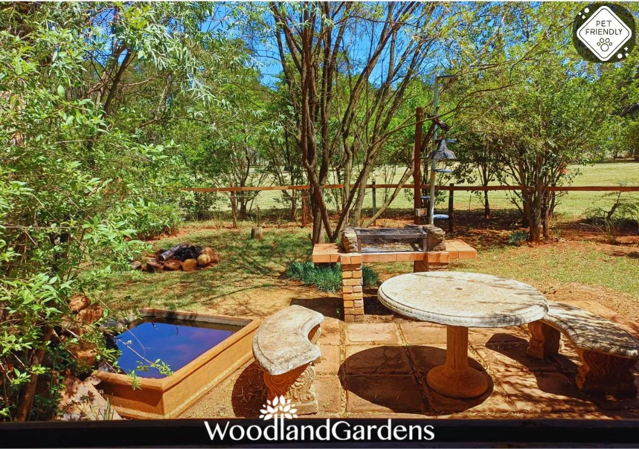 BBQ facilities in Woodland Gardens Self catering Pet Friendly Lodge