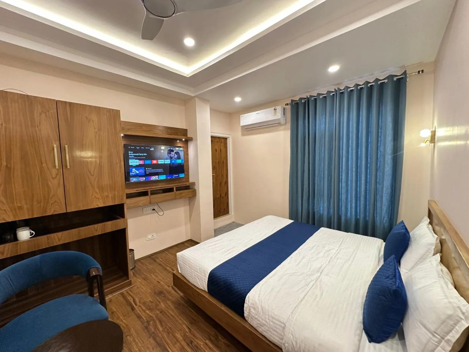 Bedroom, Bed in Luxe Haven Residency