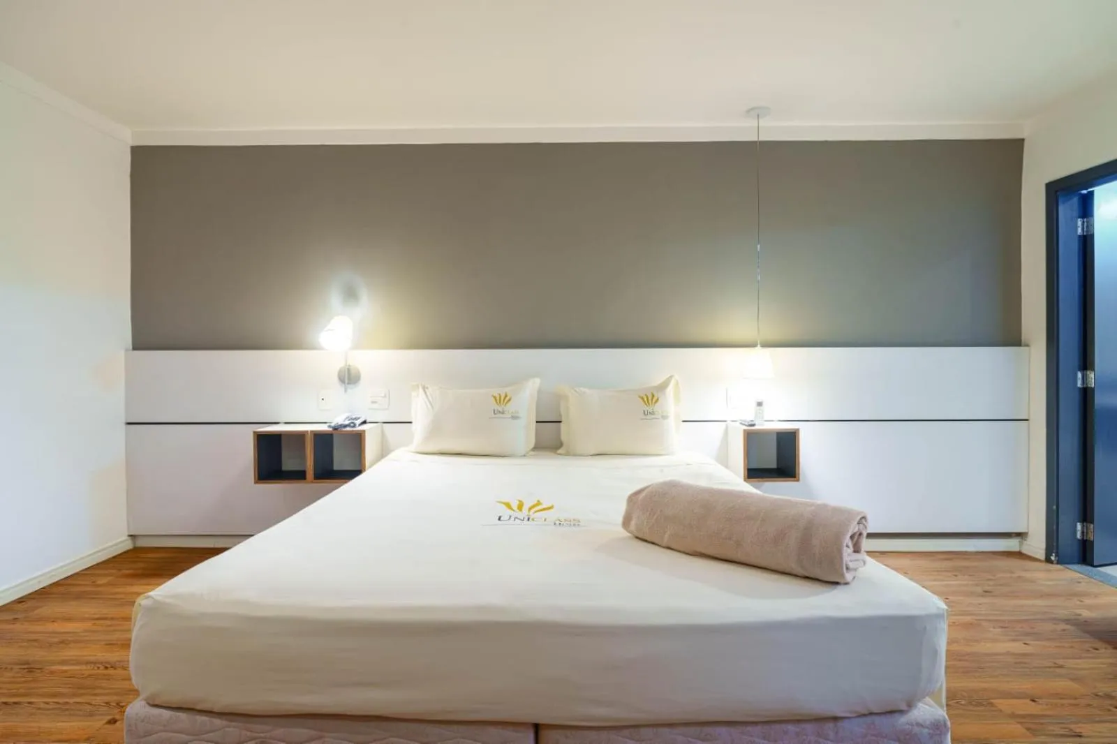 Bed in Uniclass Hotel Pinheiros