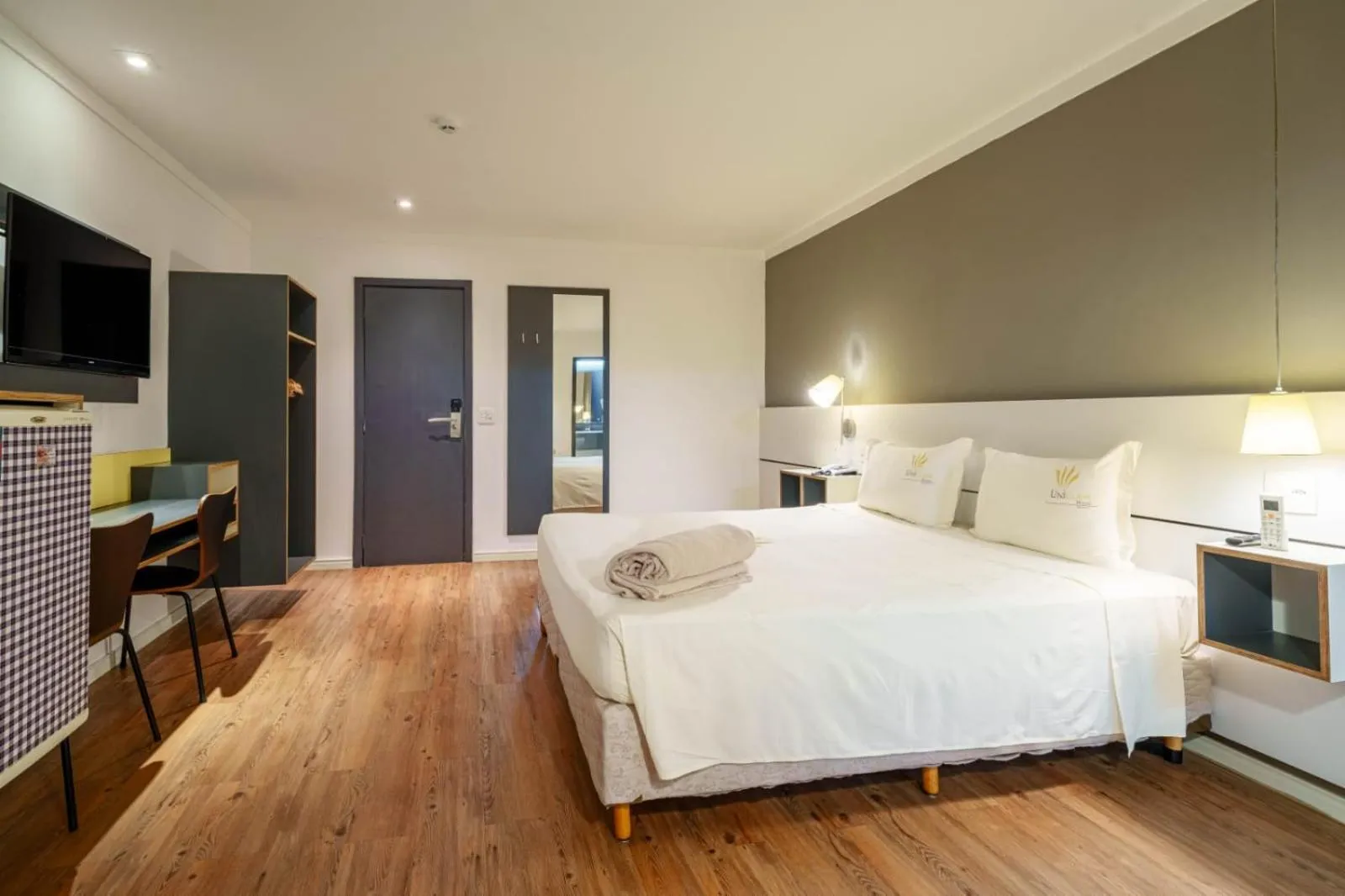 Bed in Uniclass Hotel Pinheiros