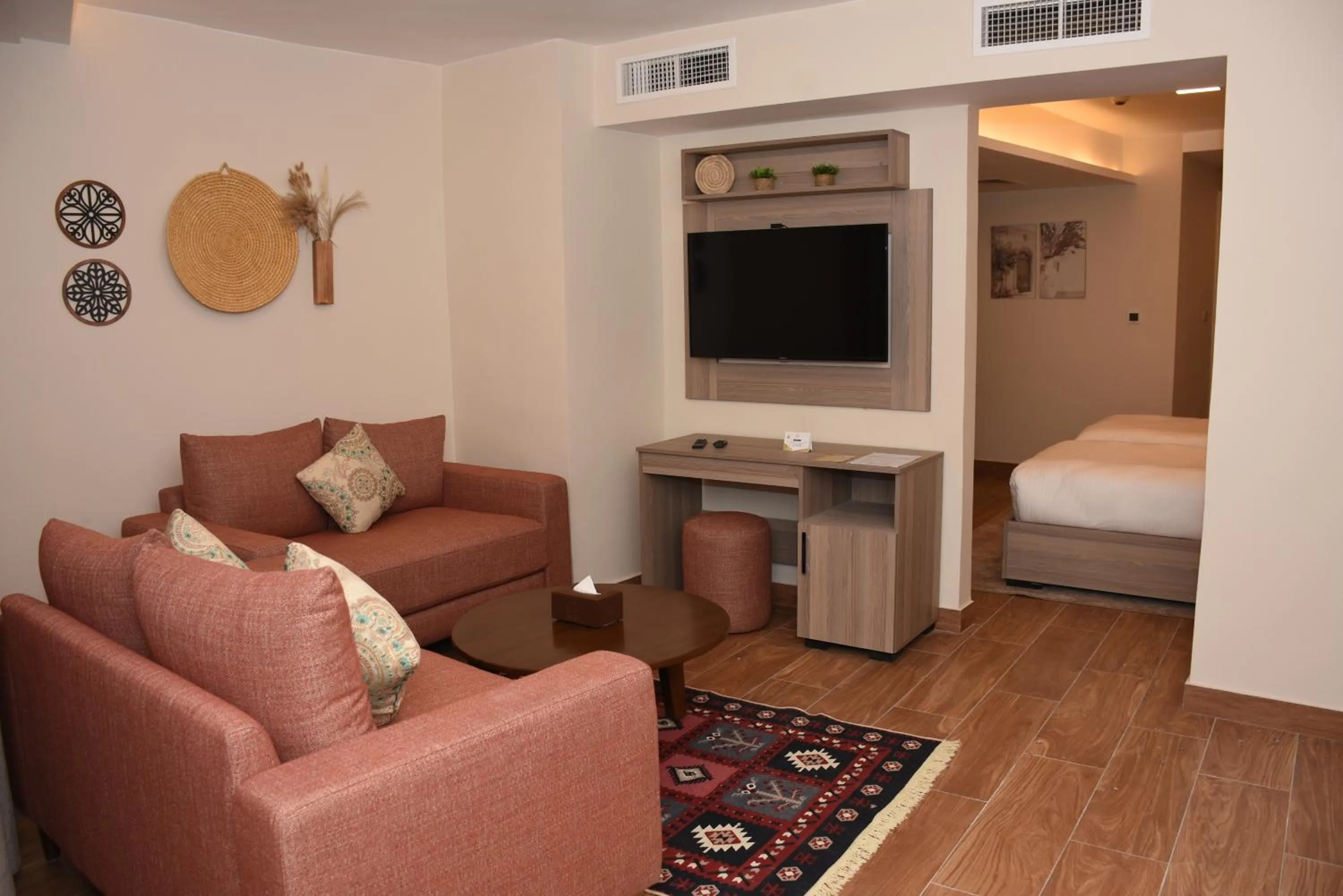 TV and multimedia, Bed in Sukoon Hotel Amman