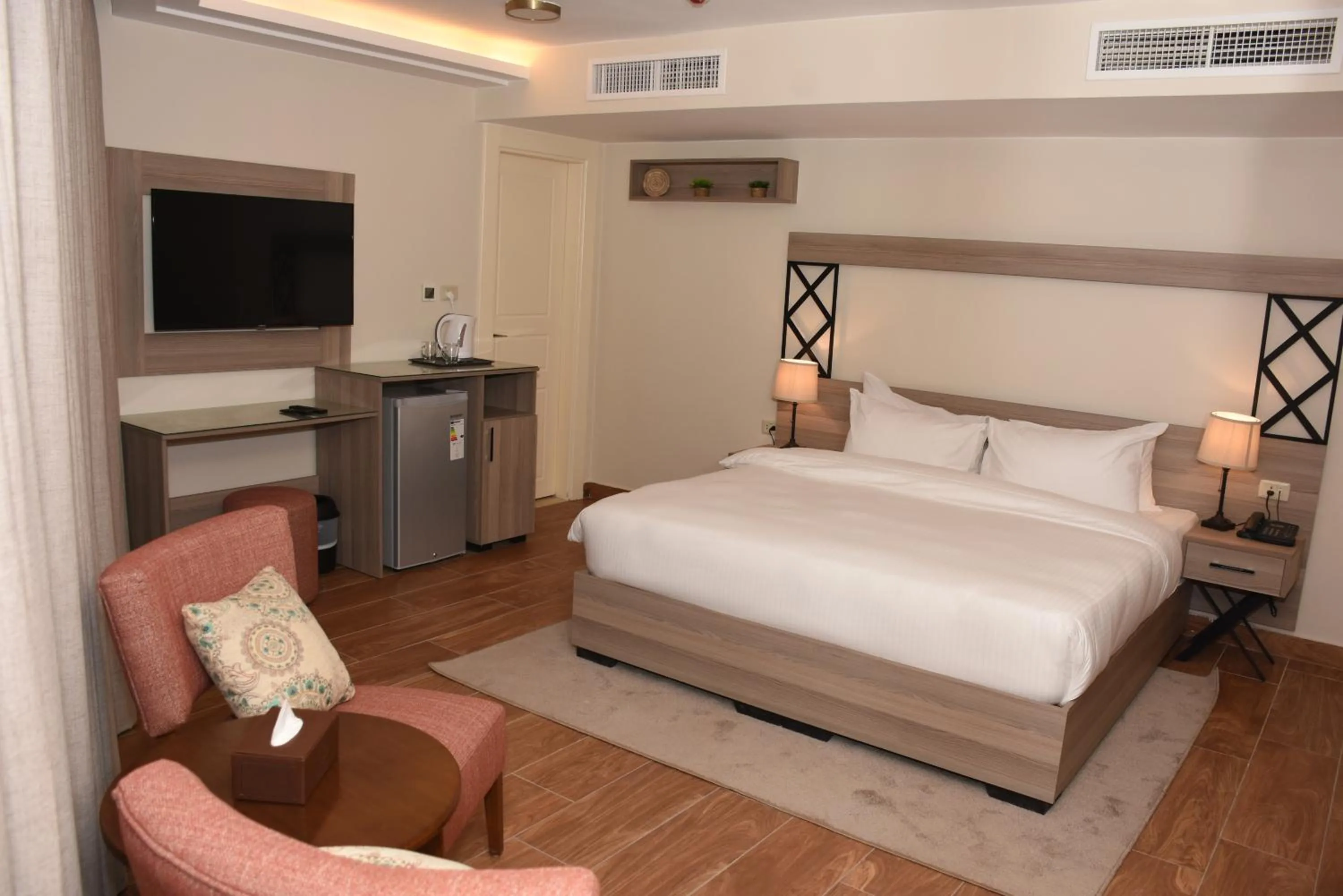 TV and multimedia, Bed in Sukoon Hotel Amman