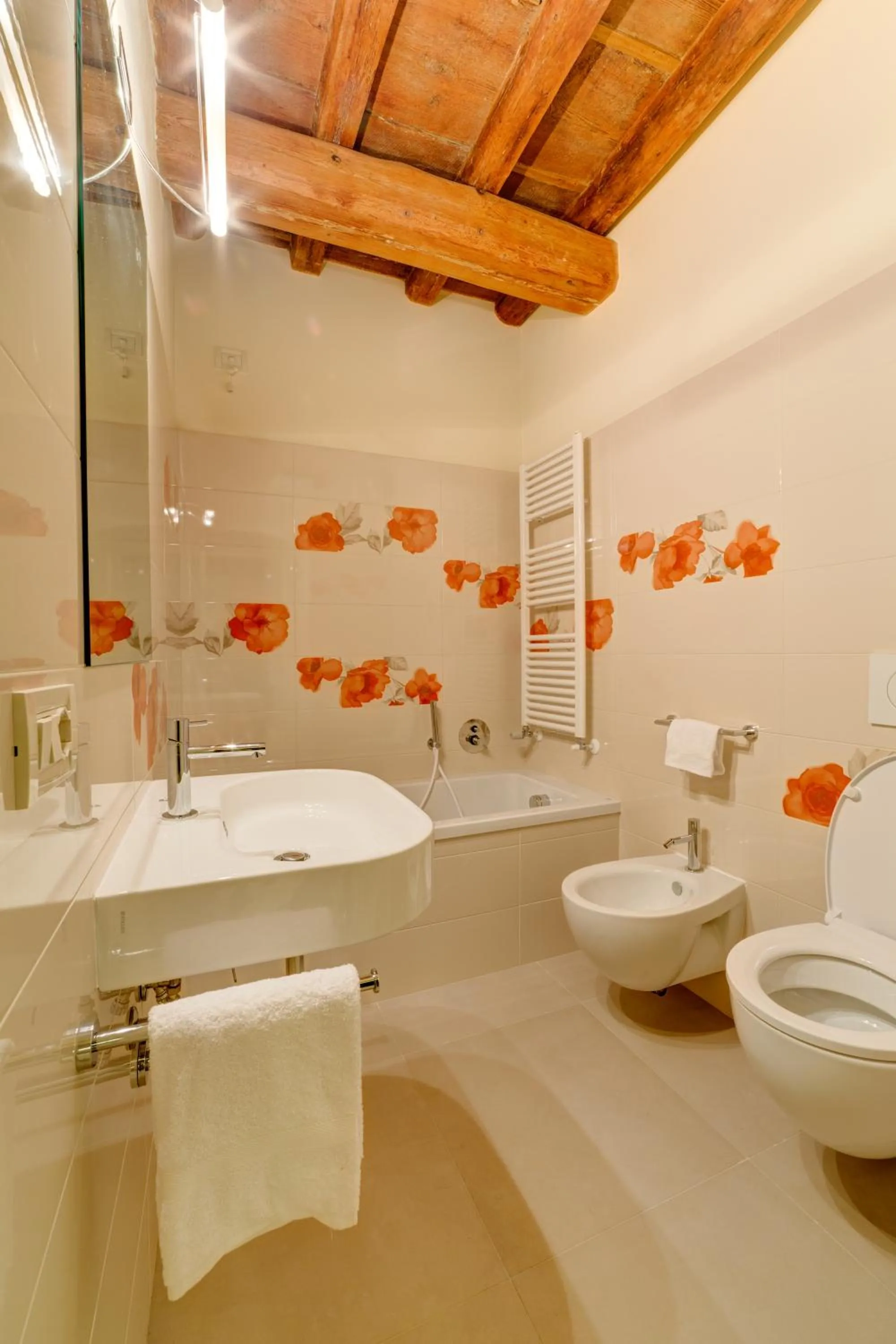 Toilet in Palazzo Mannaioni Suites