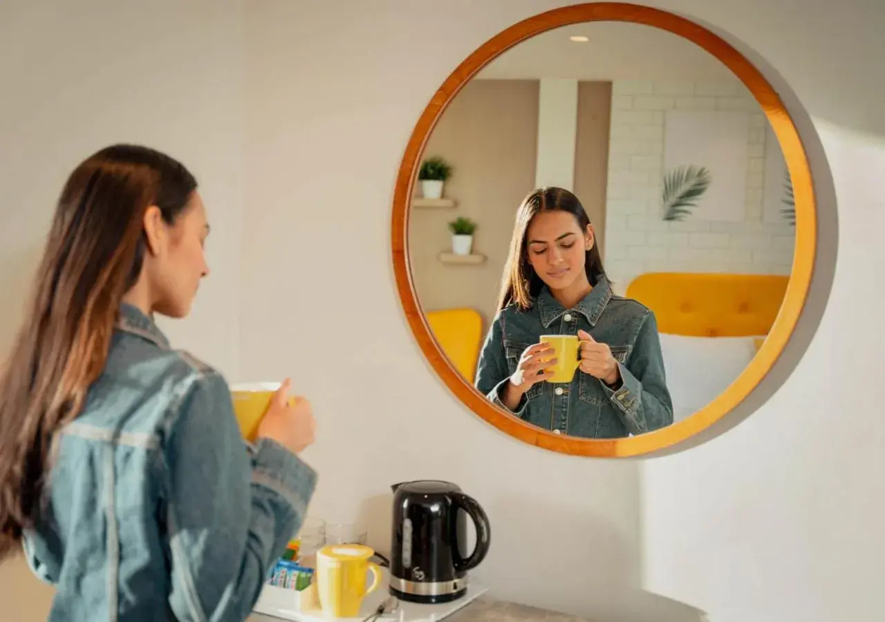 Bedroom in Bloom Boutique l Dal Lake Bedroom in Bloom Boutique l Dal Lake