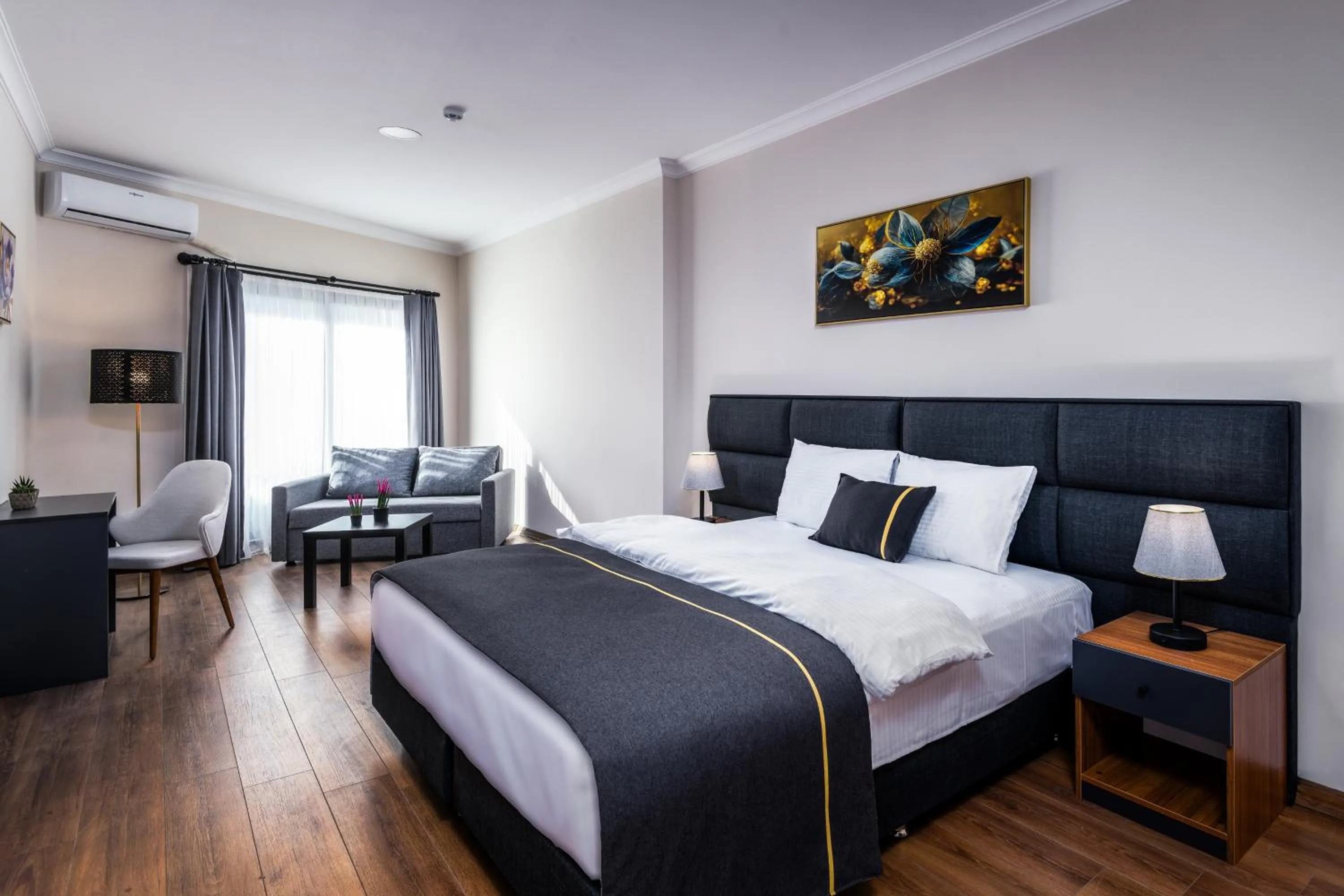Bedroom, Bed in sh hotel business
