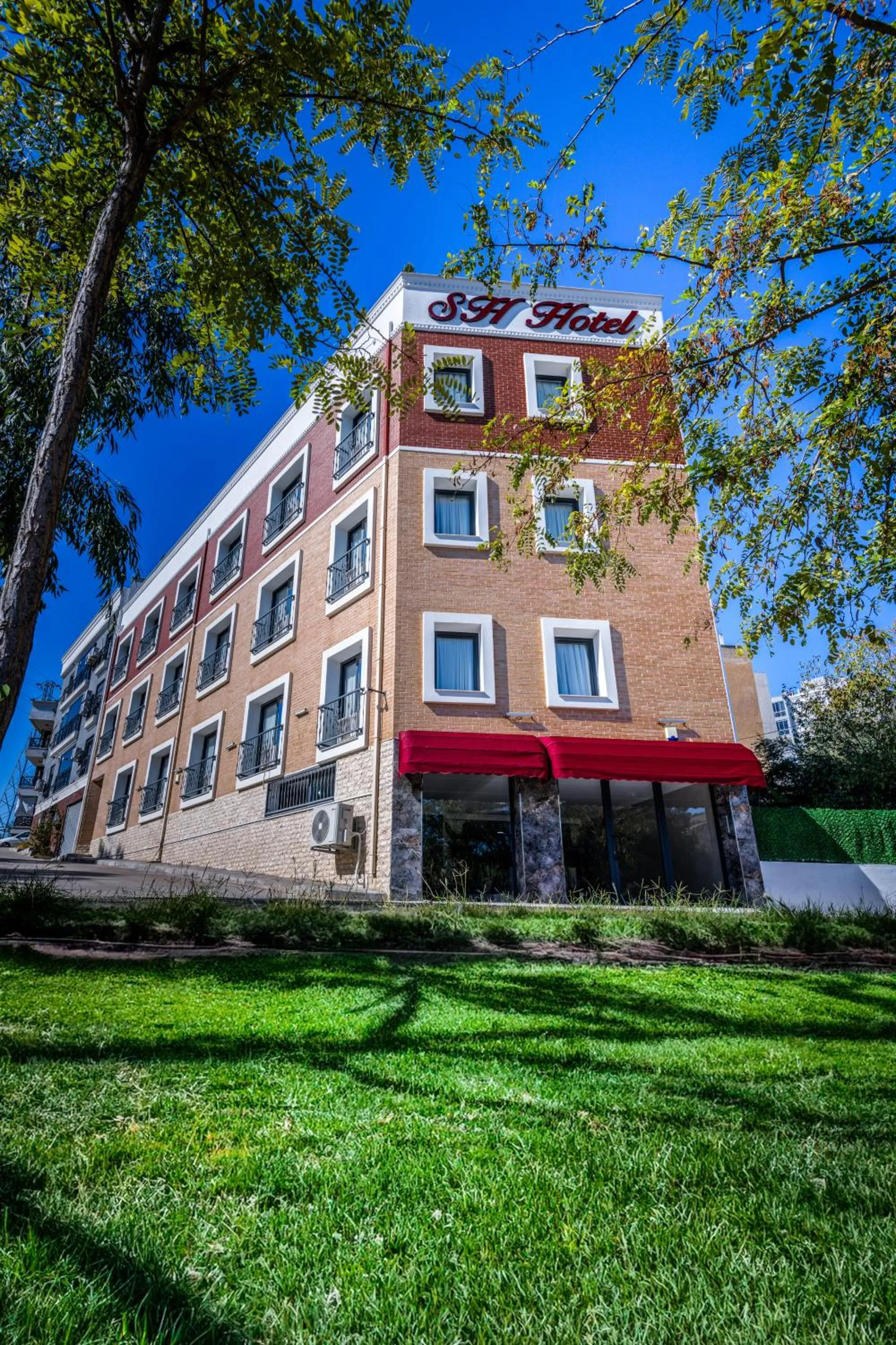 sh hotel business
