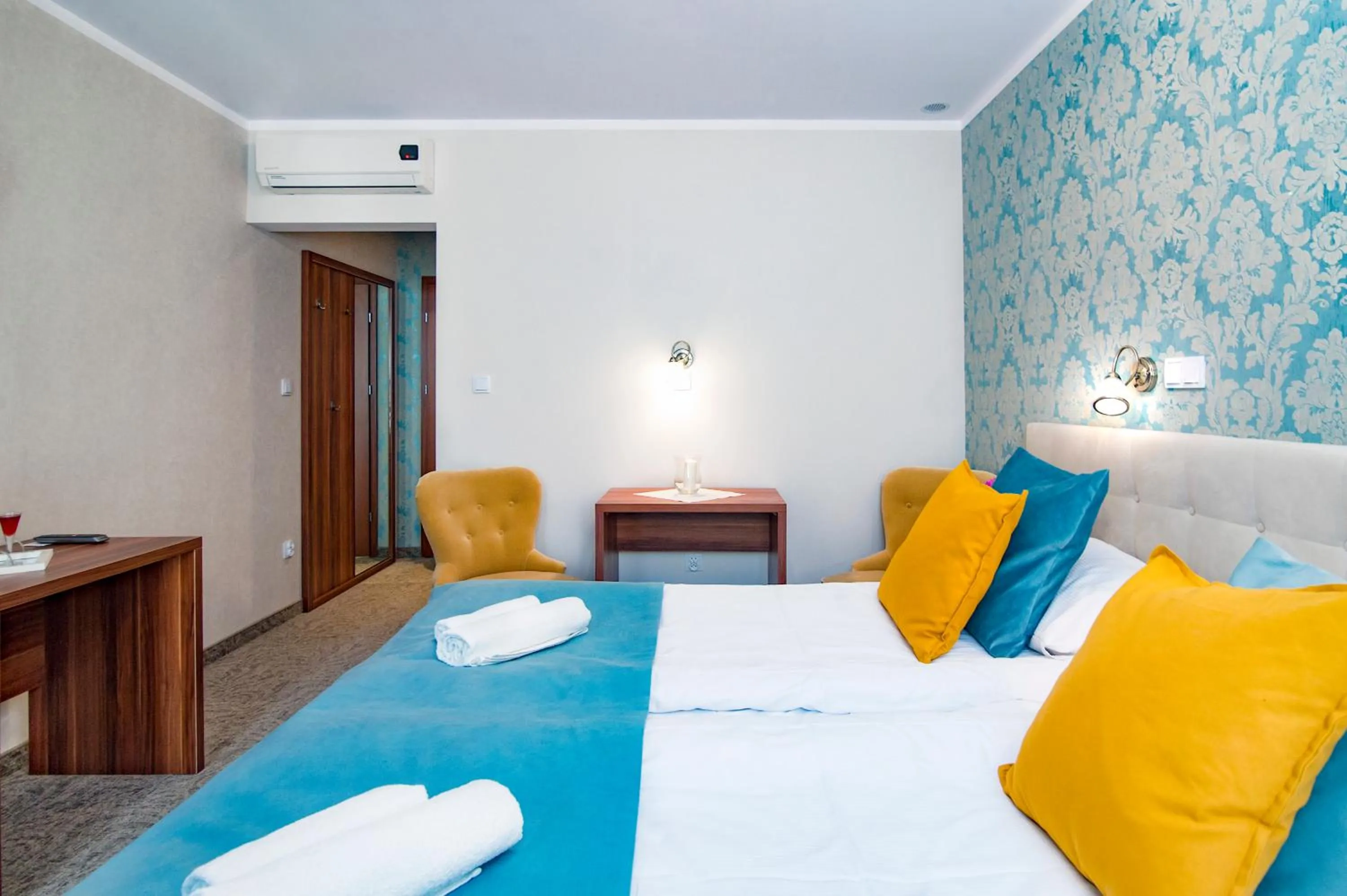 Photo of the whole room, Bed in Pod Wzgórzem Bed & Breakfast