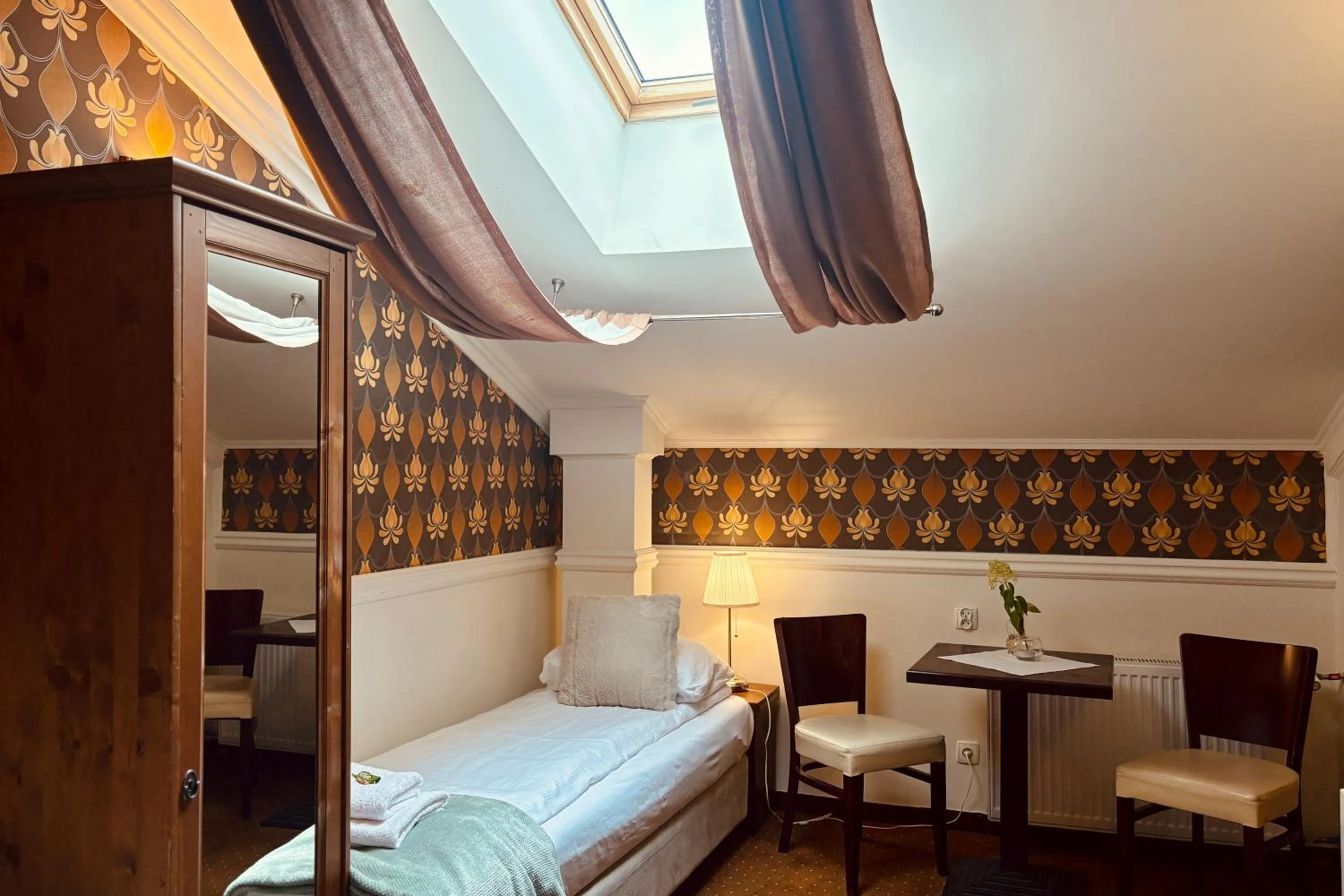 Photo of the whole room, Bed in Pod Wzgórzem Bed & Breakfast