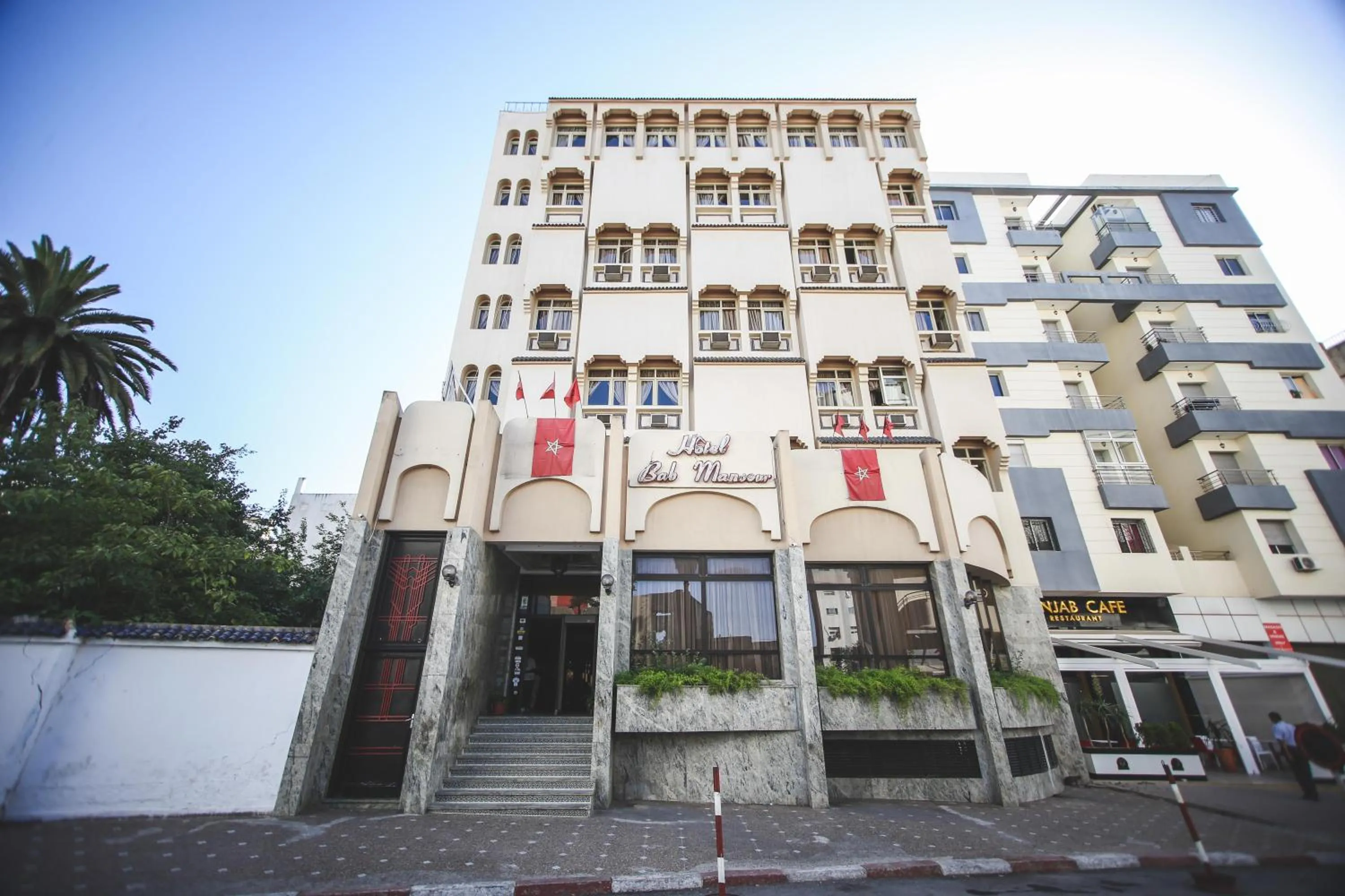 Property building in Hotel Bab Mansour