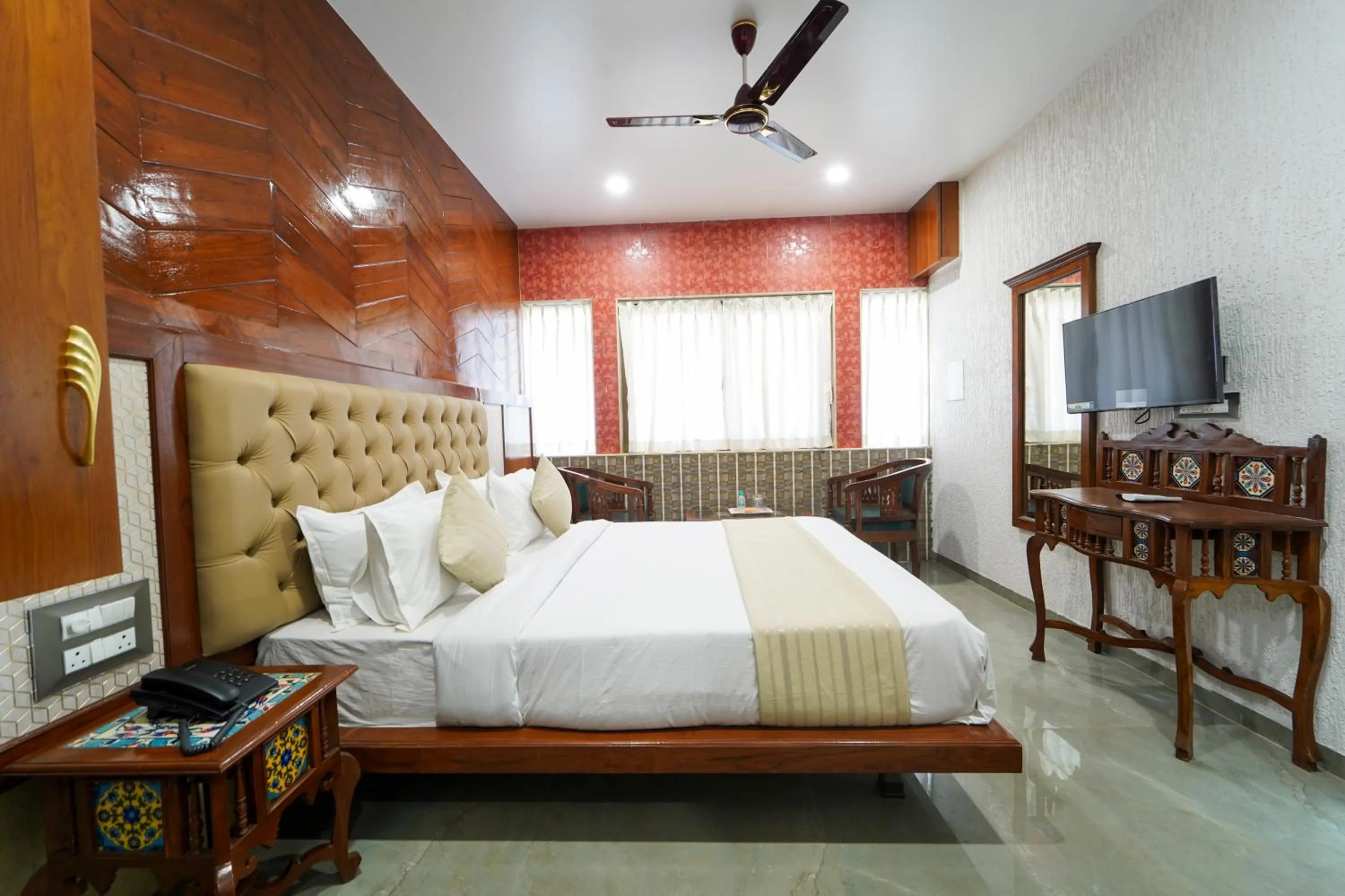 Hotel Bright Star