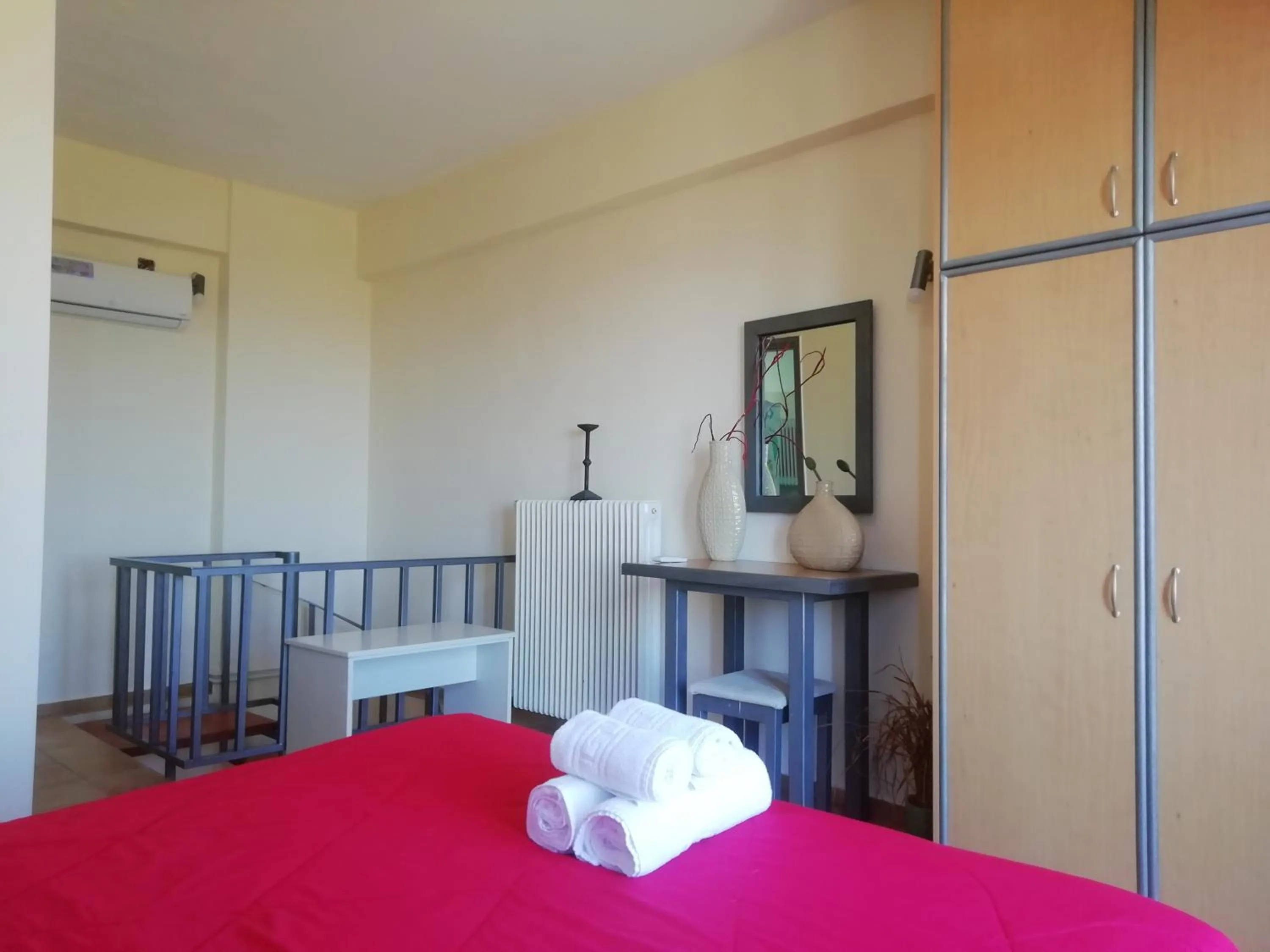 Bedroom, Bed in Point Twins Apartments