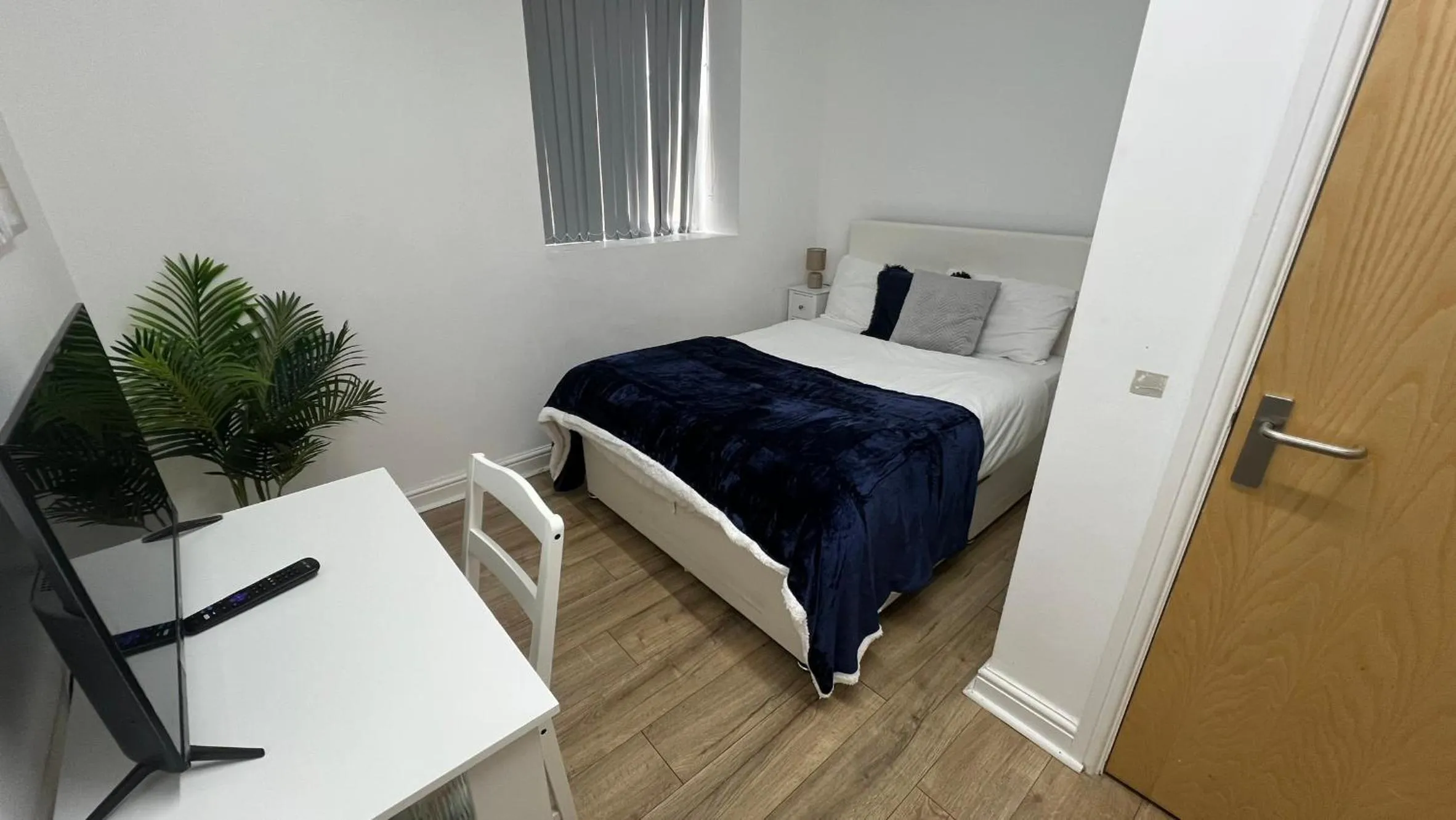 Bed in Sangha Hall - Private Ensuite Rooms with Shared Kitchen