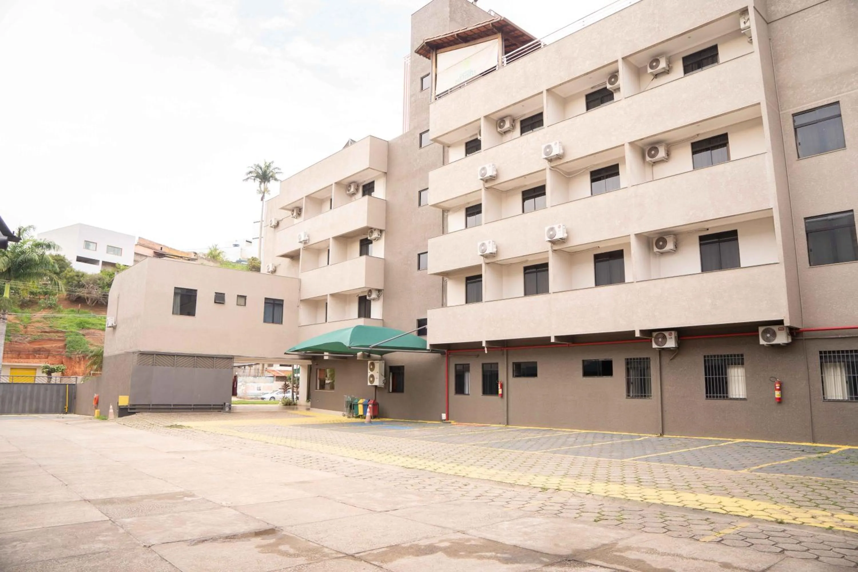 Property building in Hotel Capital Das Pedras