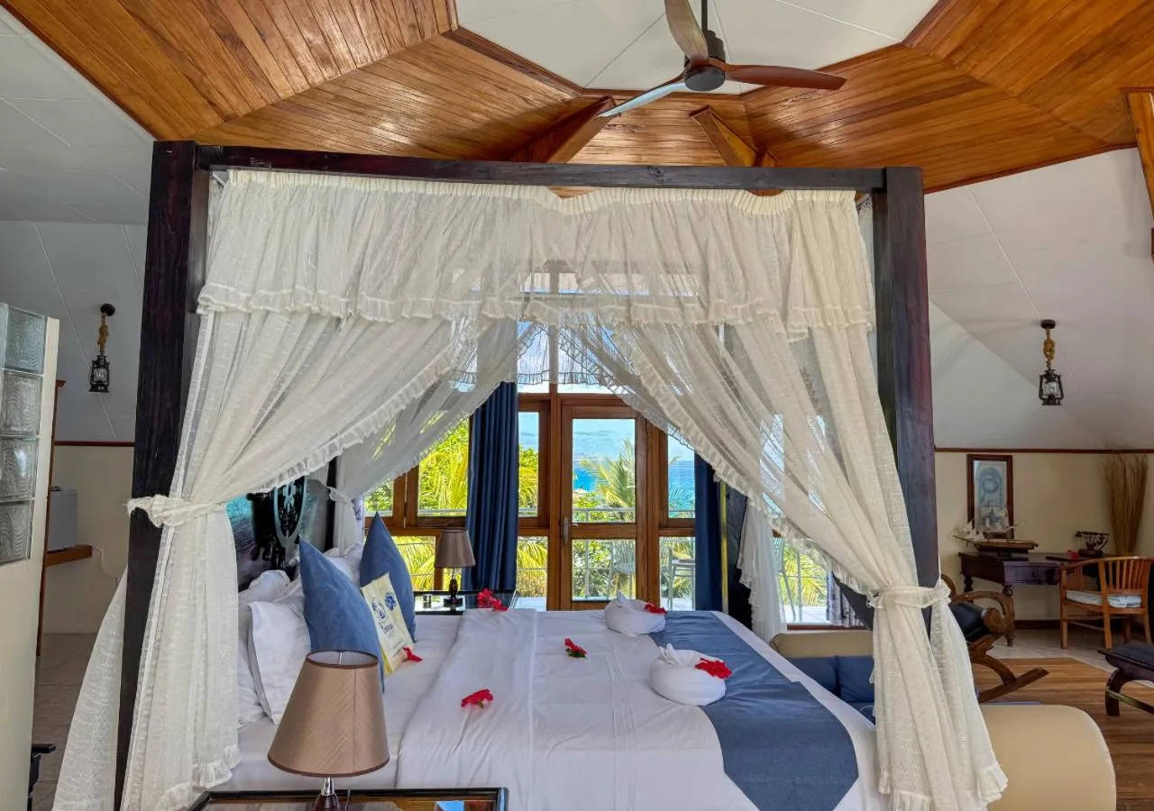 Bed in Patatran Village Hotel