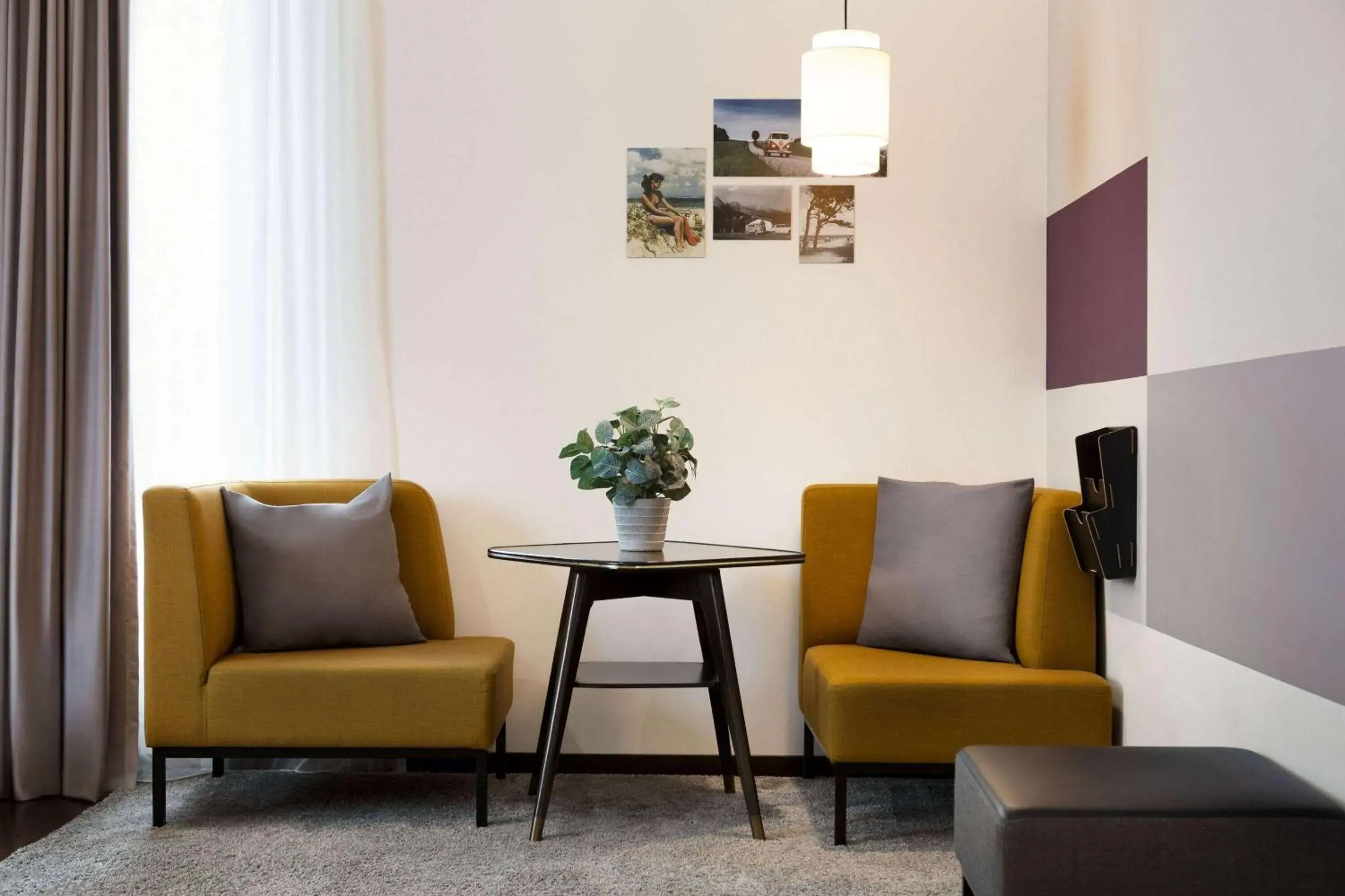 Photo of the whole room in Vienna House Easy by Wyndham Osnabrück City & Apartments Photo of the whole room in Vienna House Easy by Wyndham Osnabrück City & Apartments