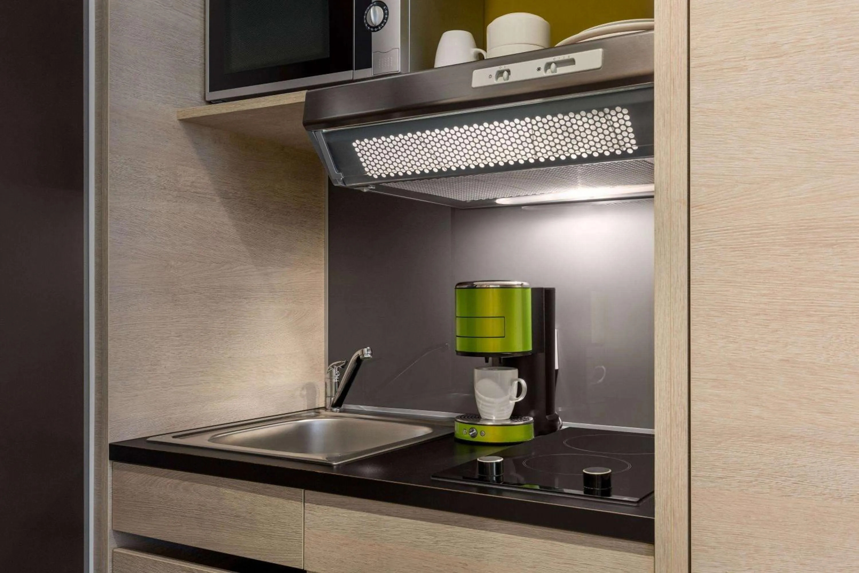 Coffee/tea facilities in Vienna House Easy by Wyndham Osnabrück City & Apartments