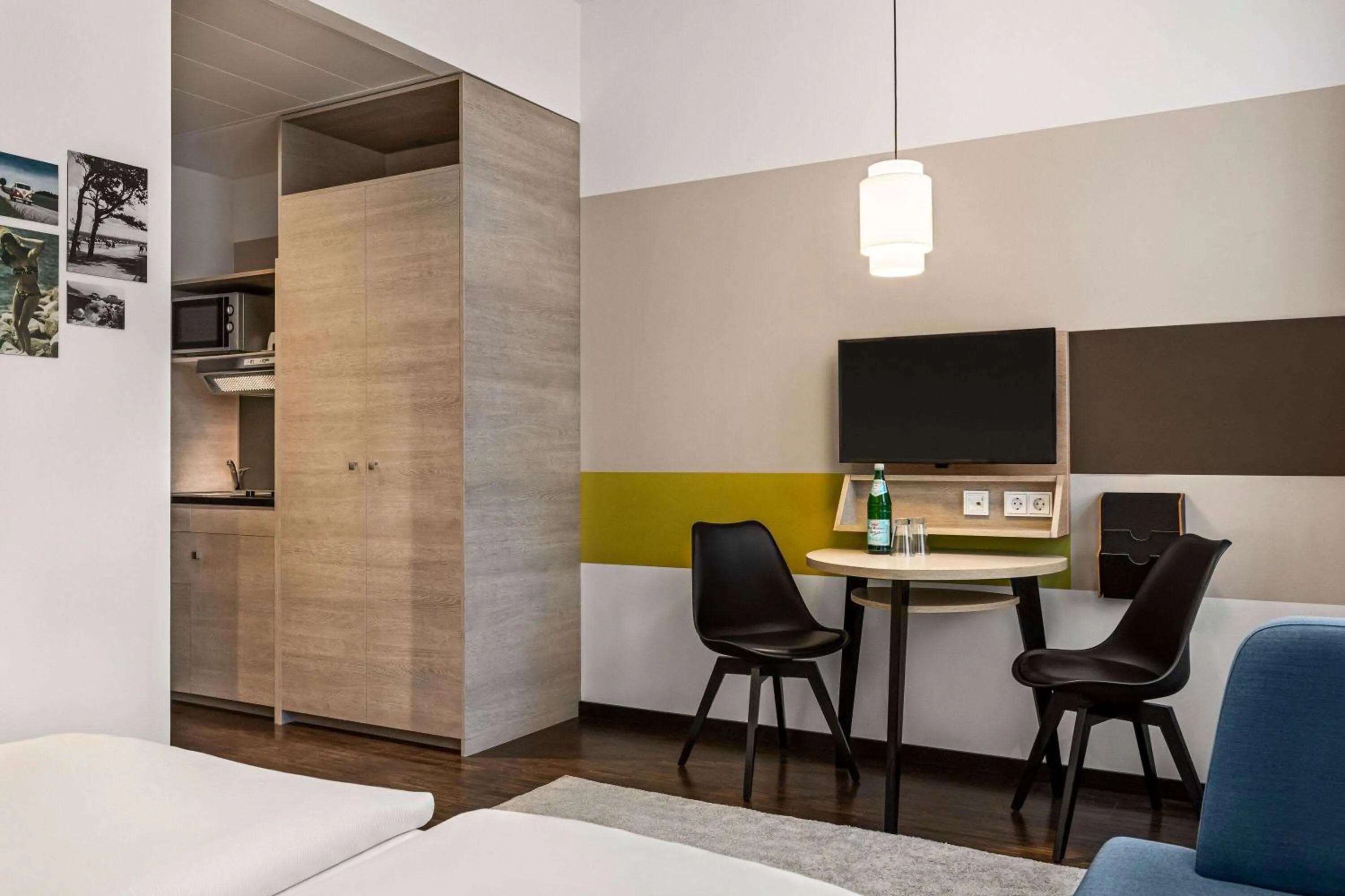 Bed in Vienna House Easy by Wyndham Osnabrück City & Apartments