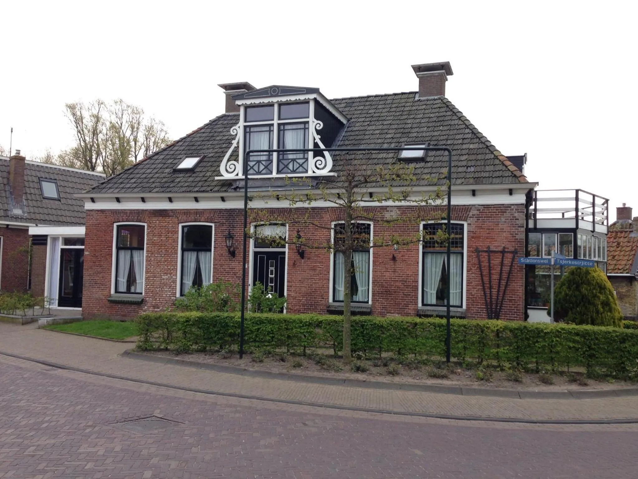 Property Building in De Rede