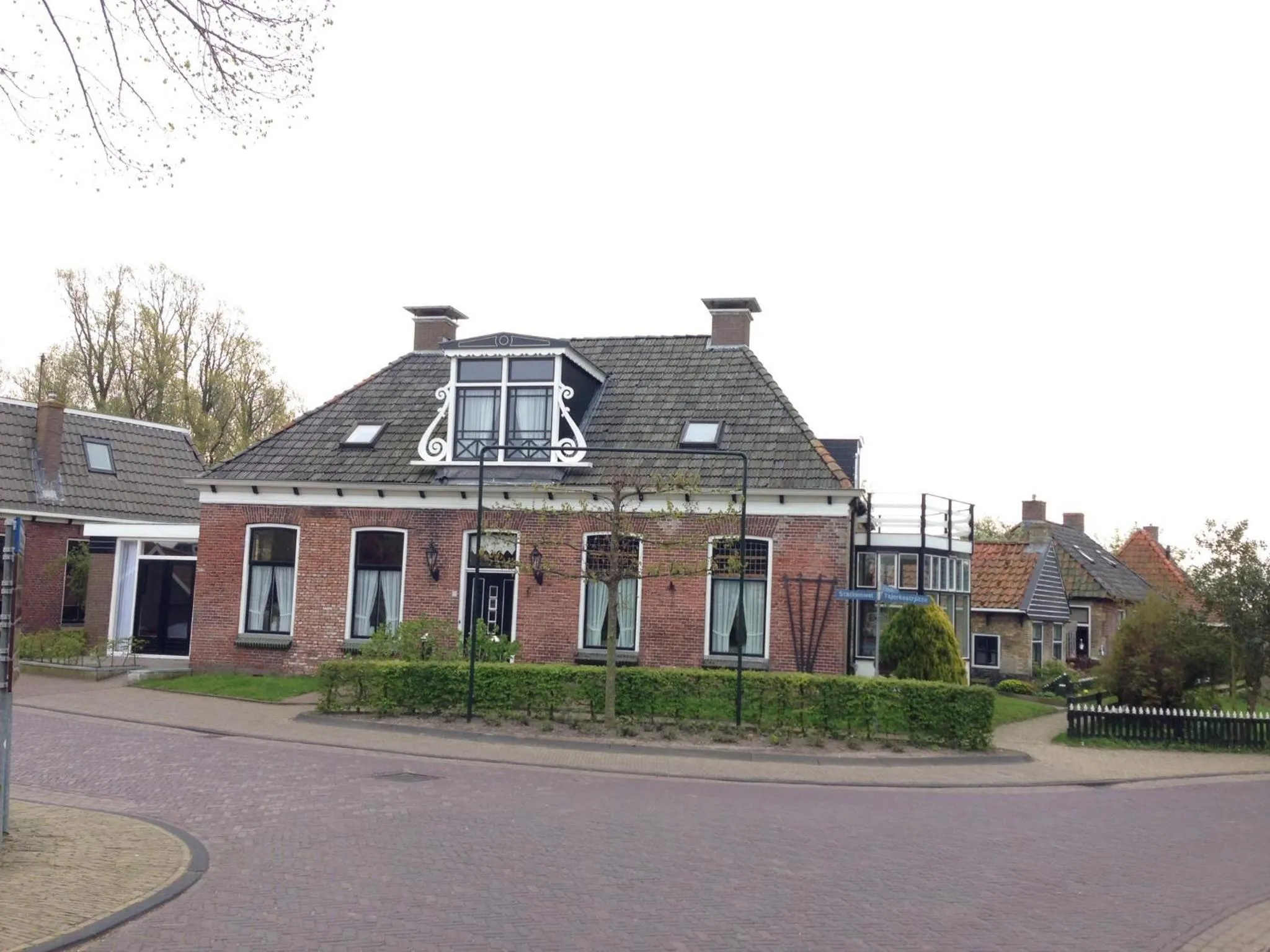 Property Building in De Rede