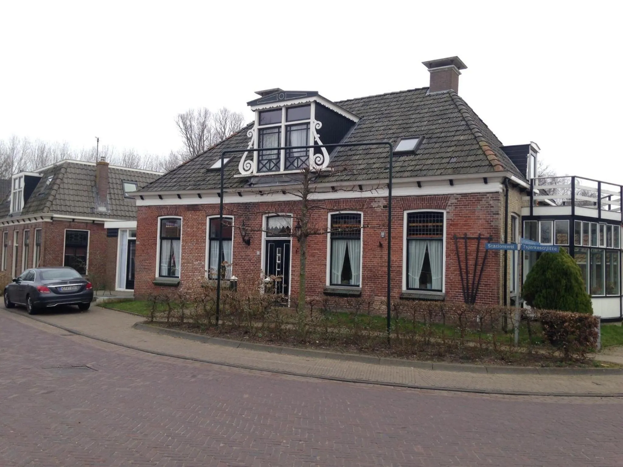 Decorative detail, Property Building in De Rede