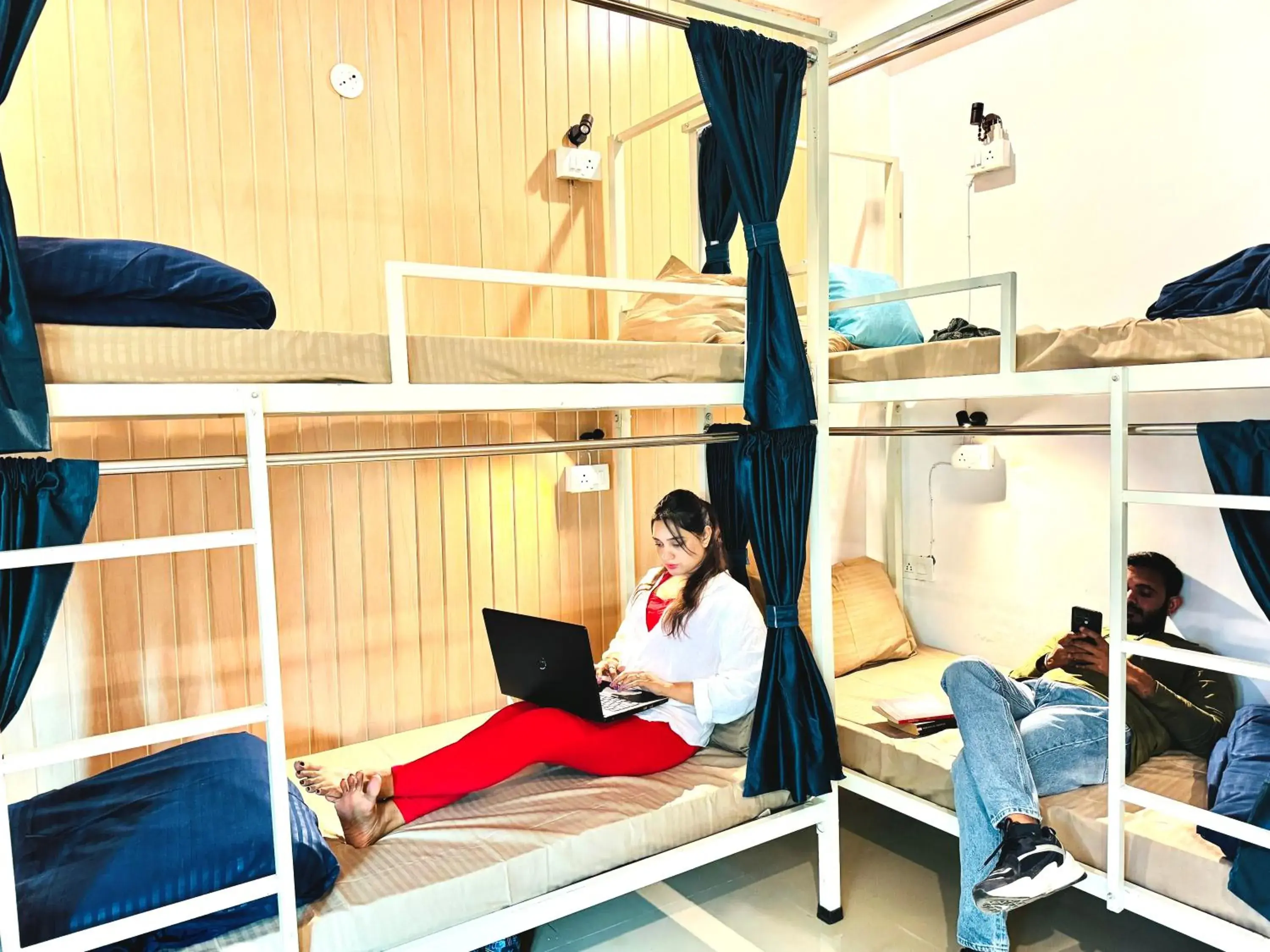 Bed in 6-Bed Mixed Dormitory Room in GreenDay Escapes Rishikesh Bed in 6-Bed Mixed Dormitory Room in GreenDay Escapes Rishikesh