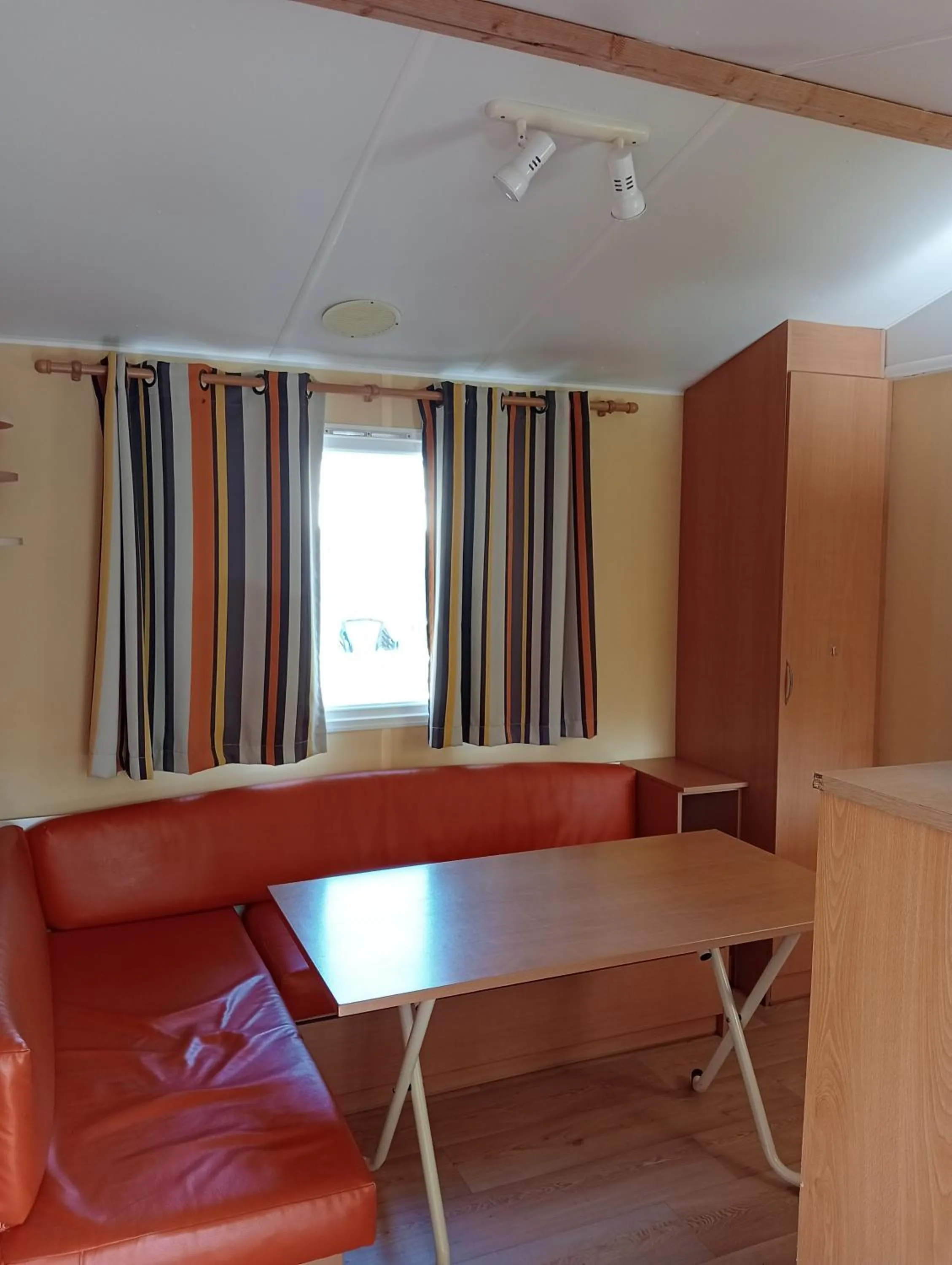 Dining area in La Bastide