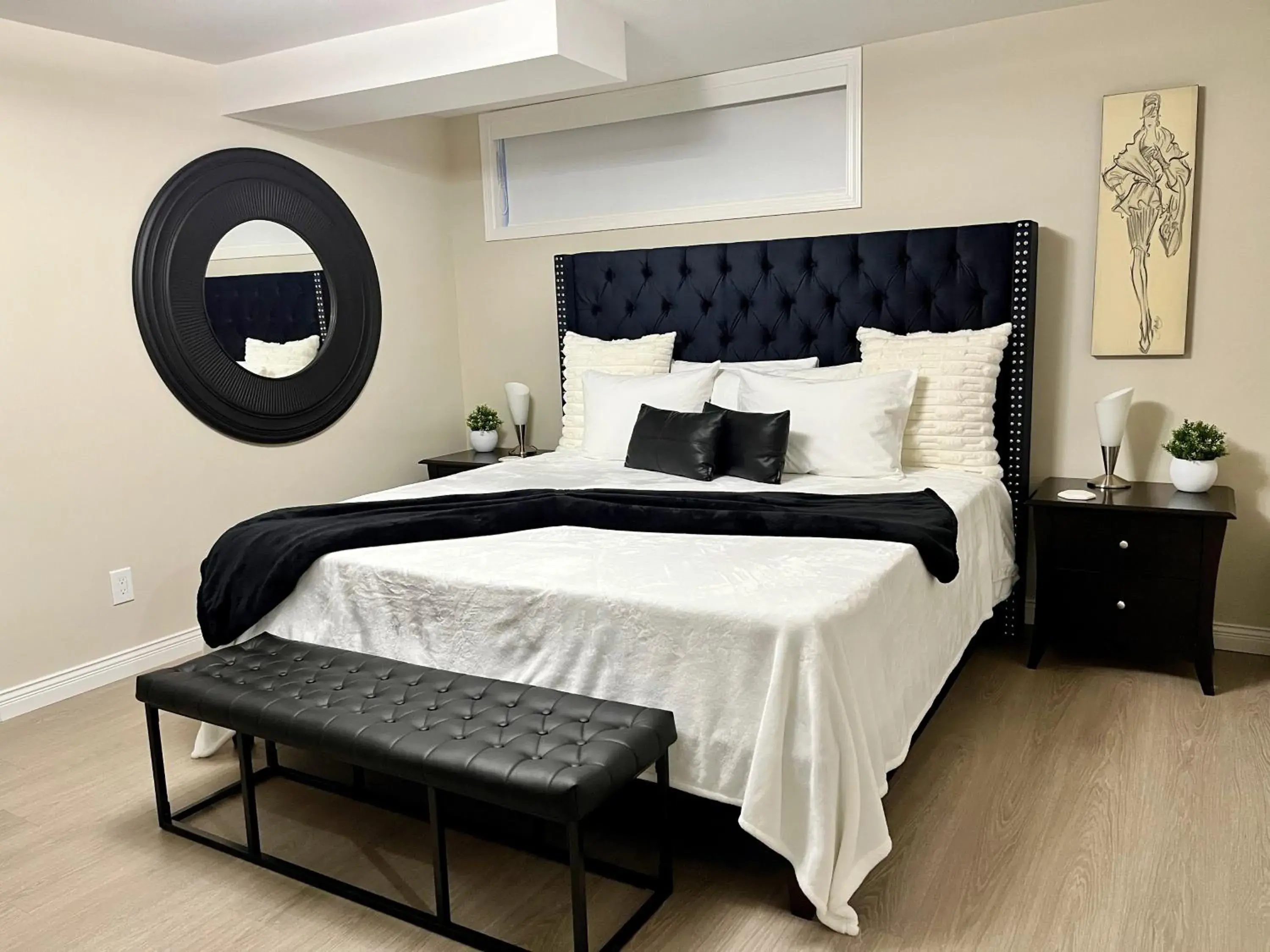 King Room in Lake and the City Bed and Breakfast King Room in Lake and the City Bed and Breakfast