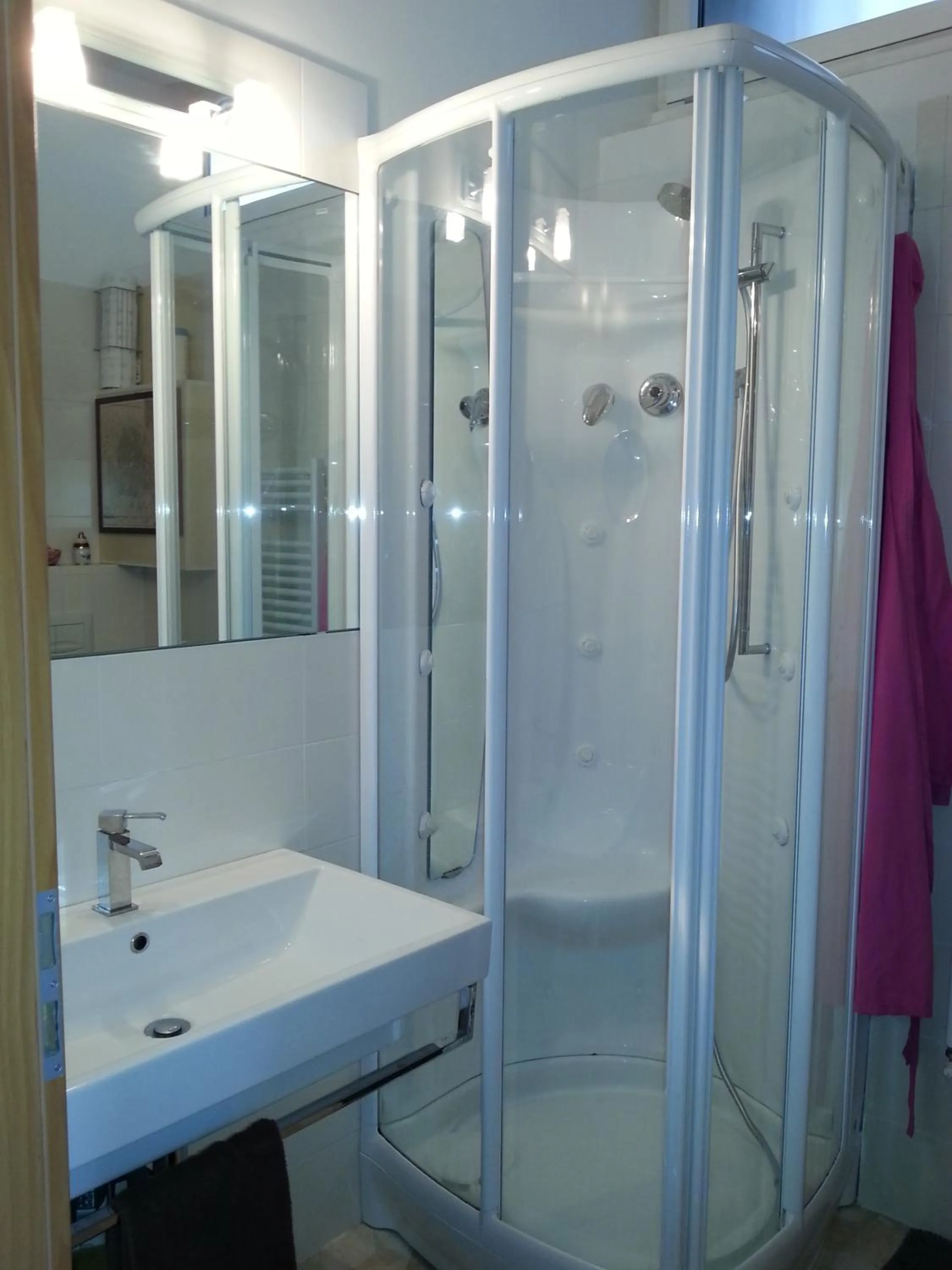 Shower in B&B Rosa Blu