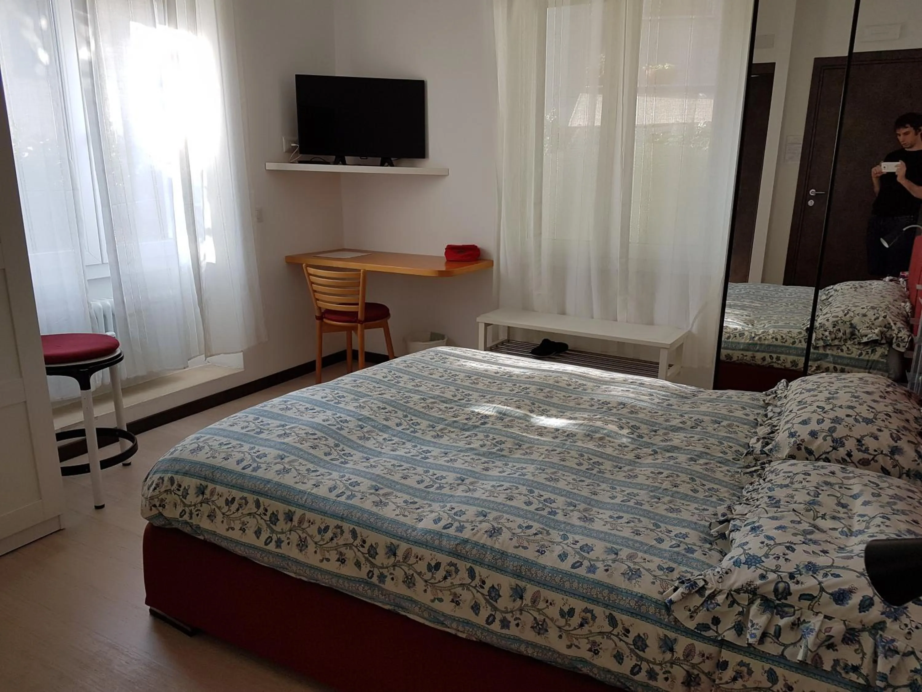 Photo of the whole room, Bed in B&B Rosa Blu