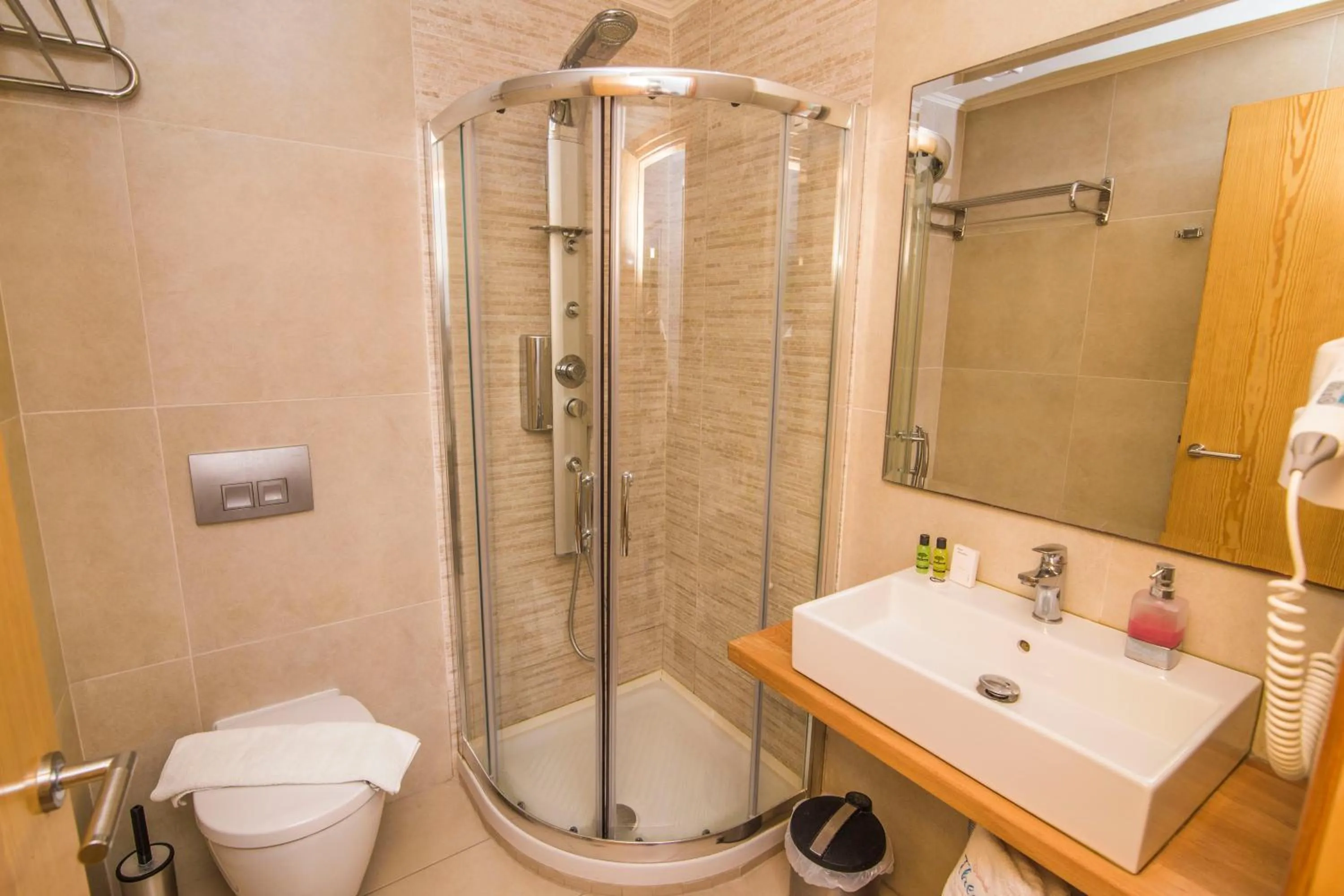 Grand TheoNi Boutique Hotel & Spa