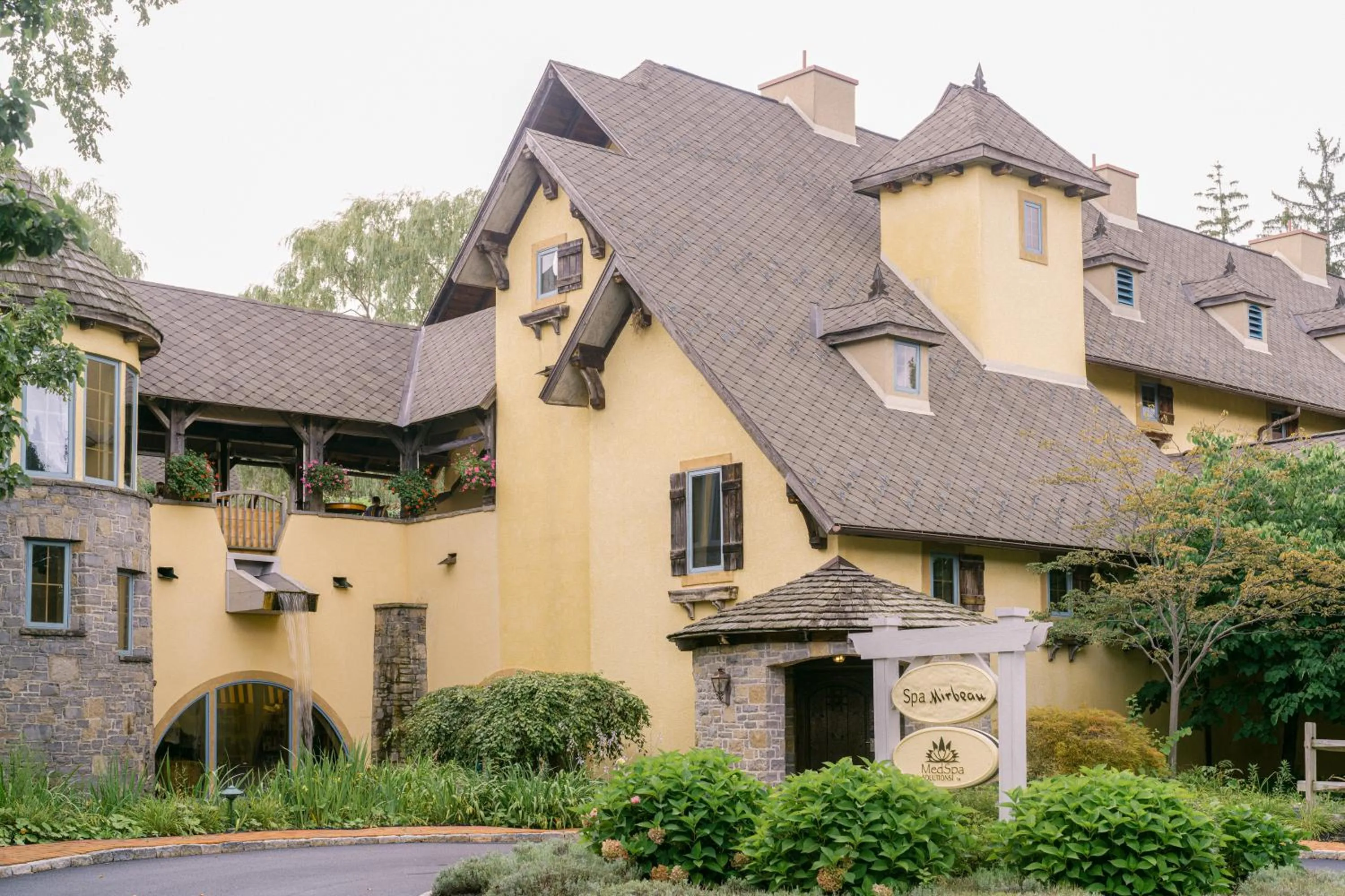 Property building in Mirbeau Inn & Spa - Skaneateles