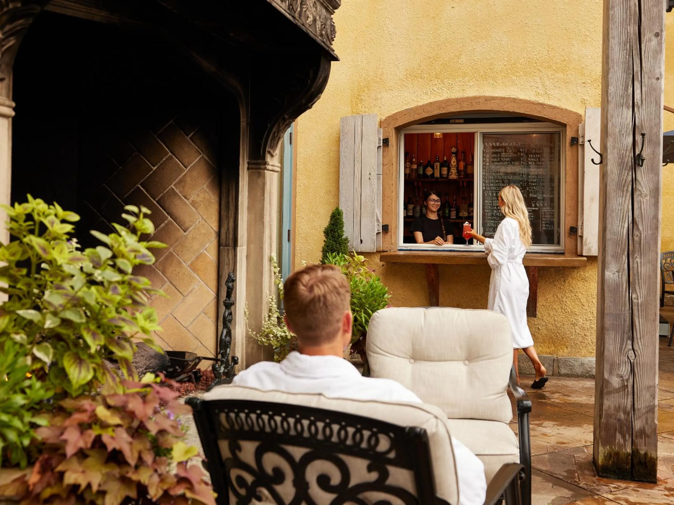 Lounge or bar in Mirbeau Inn & Spa - Skaneateles