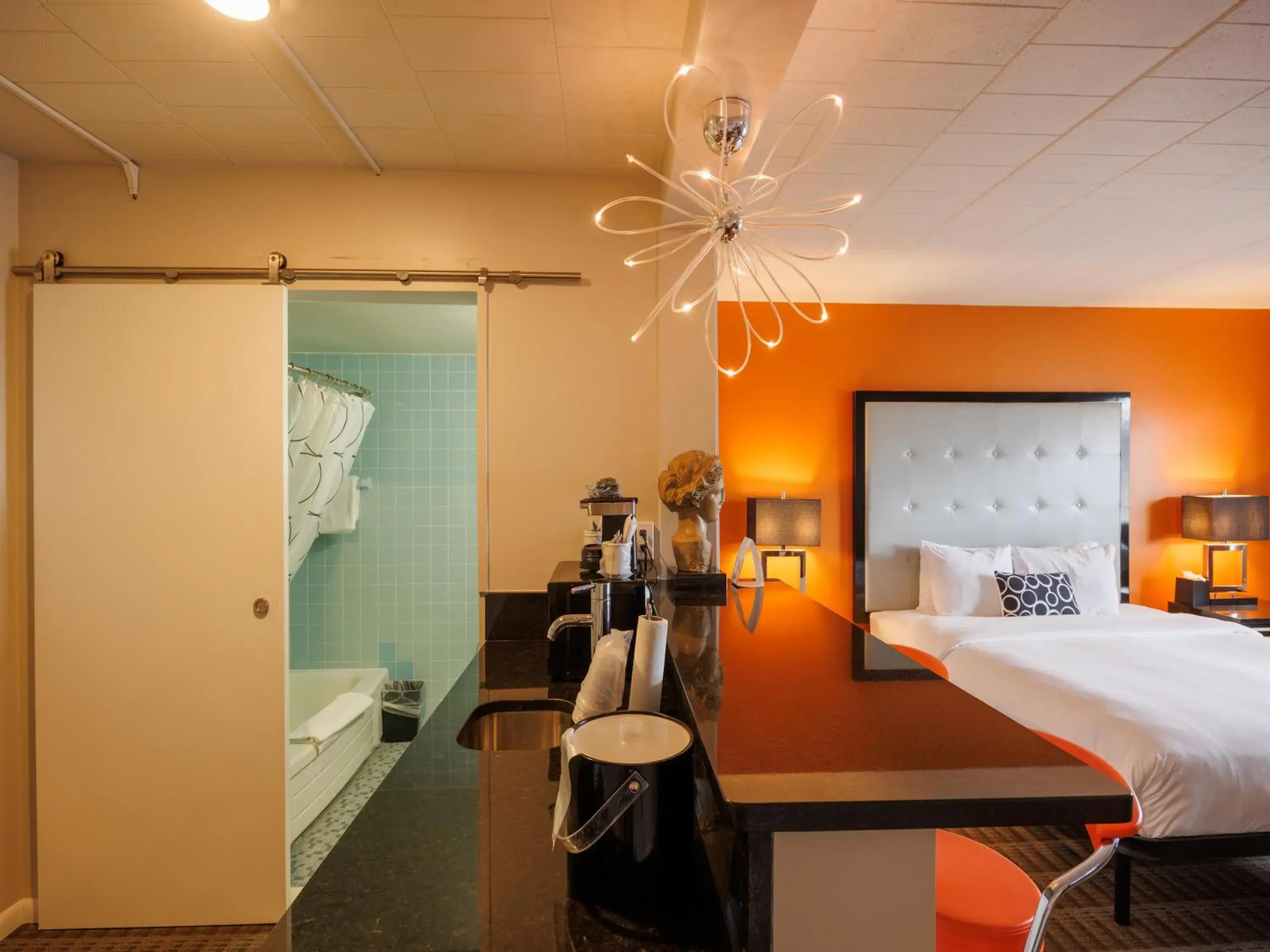 Bed in Hotel Royal Oak Bed in Hotel Royal Oak