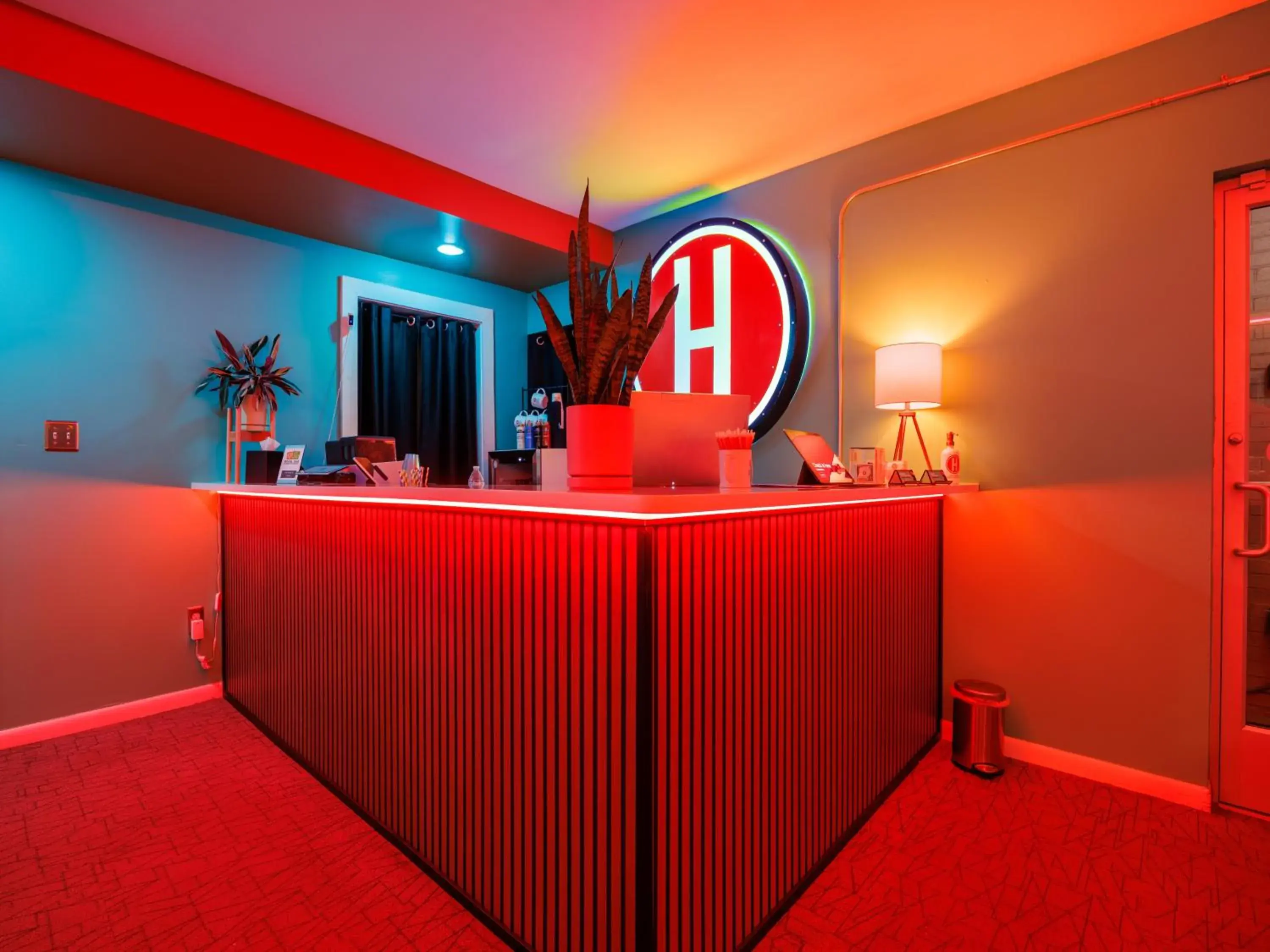 Lobby or reception in Hotel Royal Oak Lobby or reception in Hotel Royal Oak