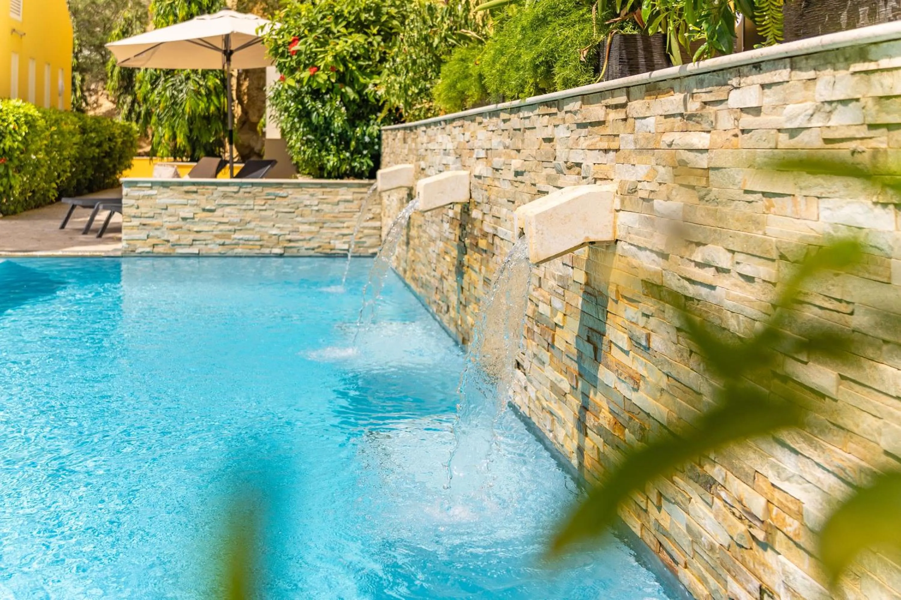 Swimming pool in Bayside Boutique Hotel - Blue Bay Golf & Beach Resort