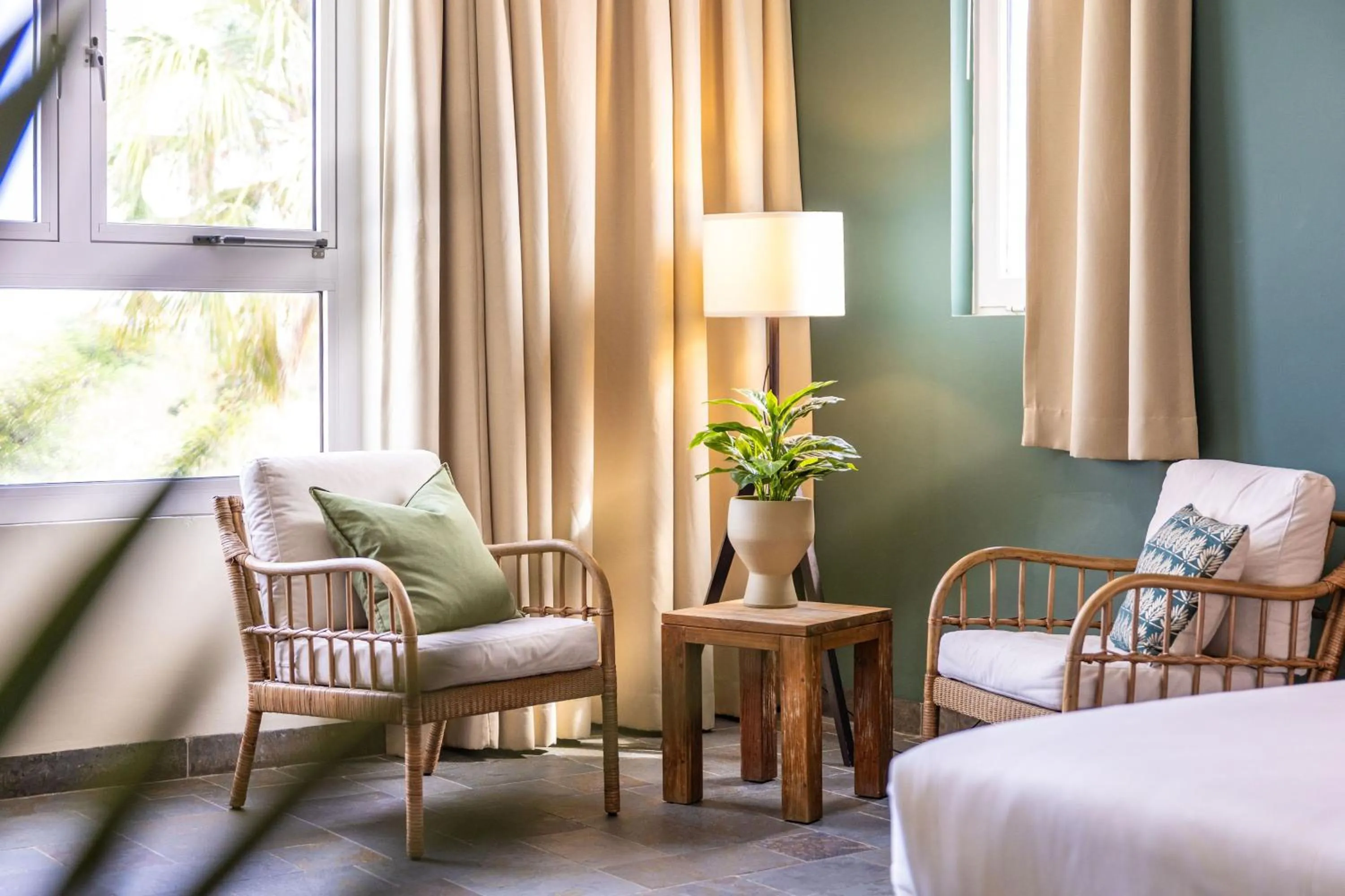 Seating area in Bayside Boutique Hotel - Blue Bay Golf & Beach Resort