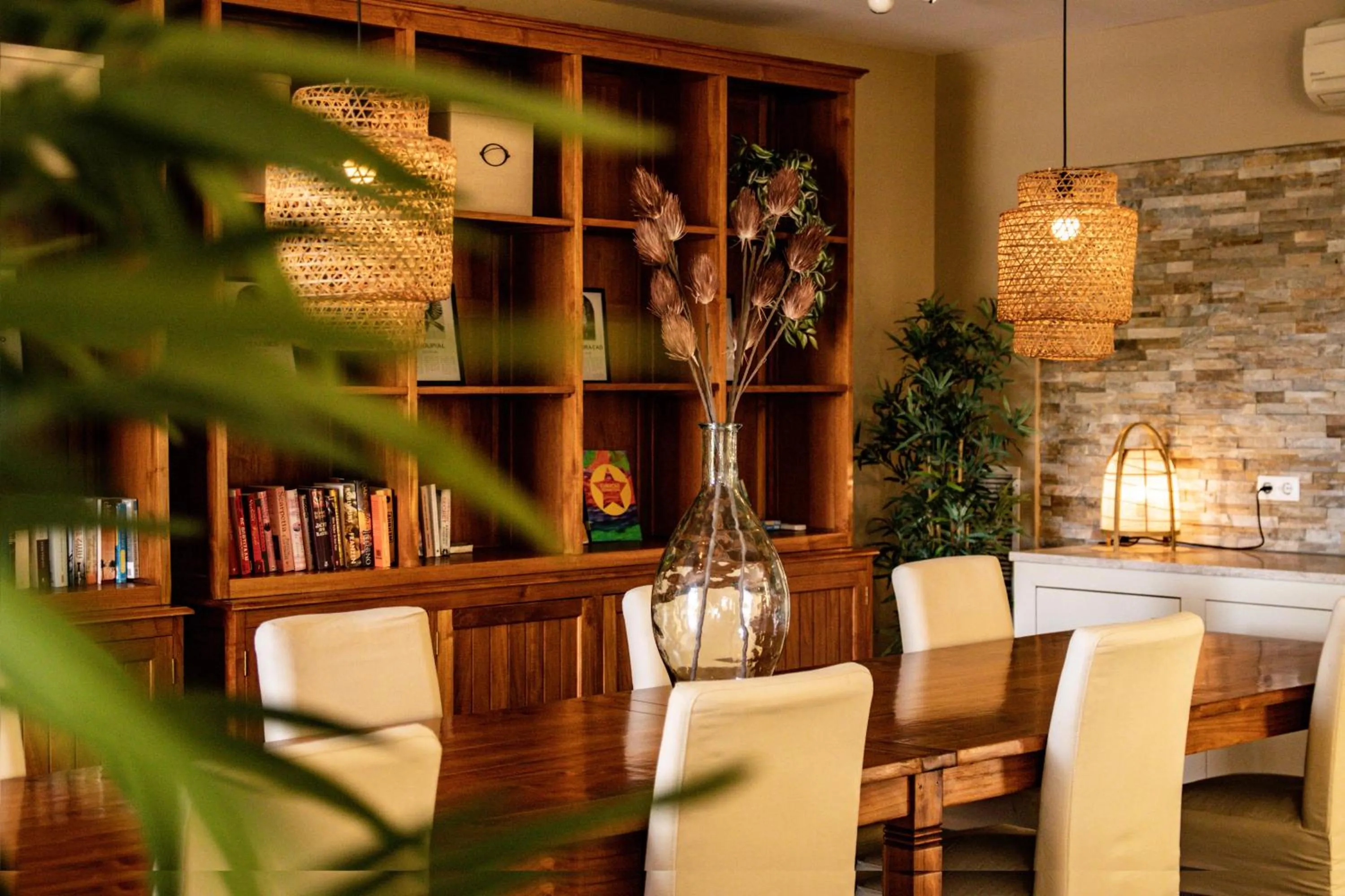 Library in Bayside Boutique Hotel - Blue Bay Golf & Beach Resort