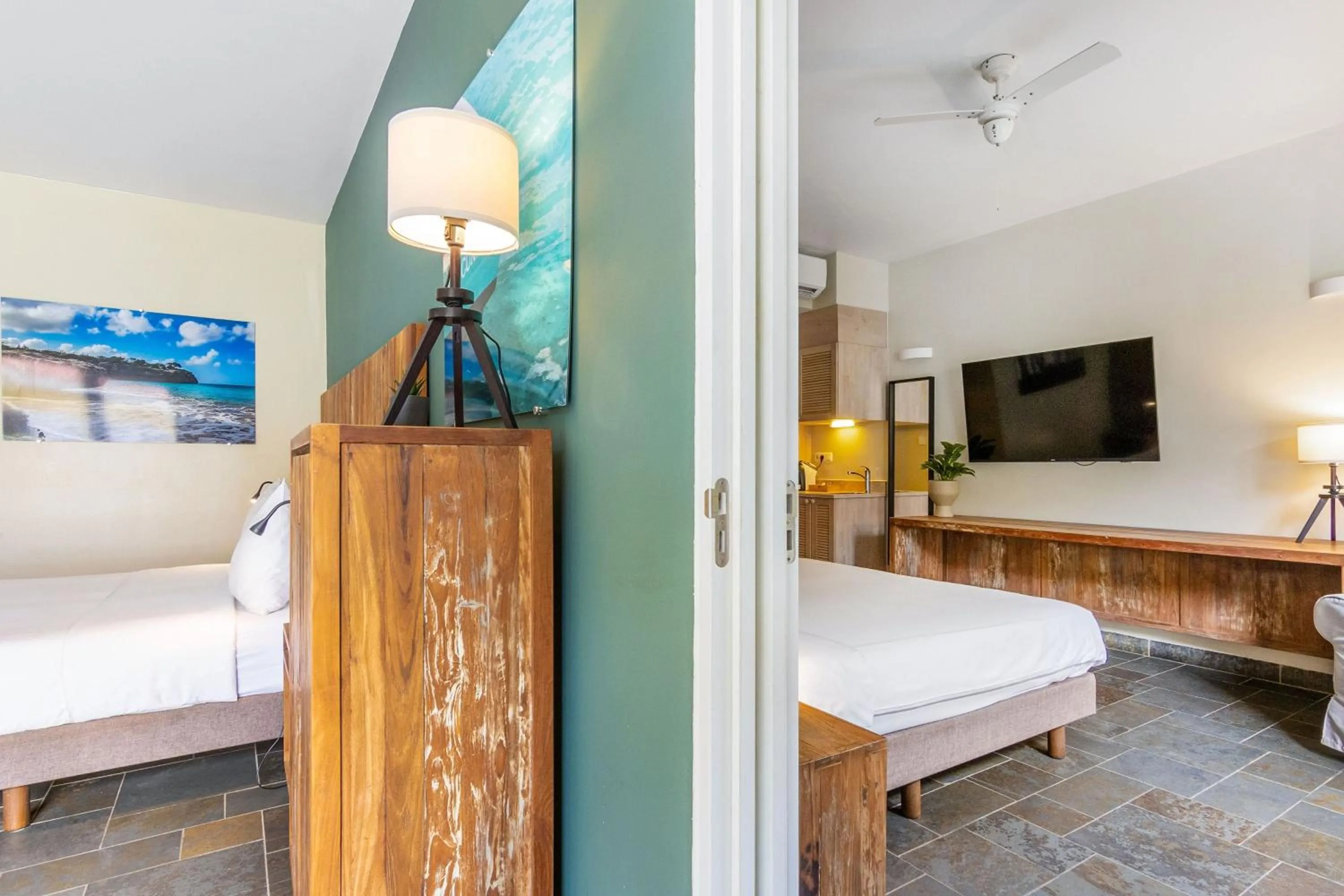 Bed in Bayside Boutique Hotel - Blue Bay Golf & Beach Resort