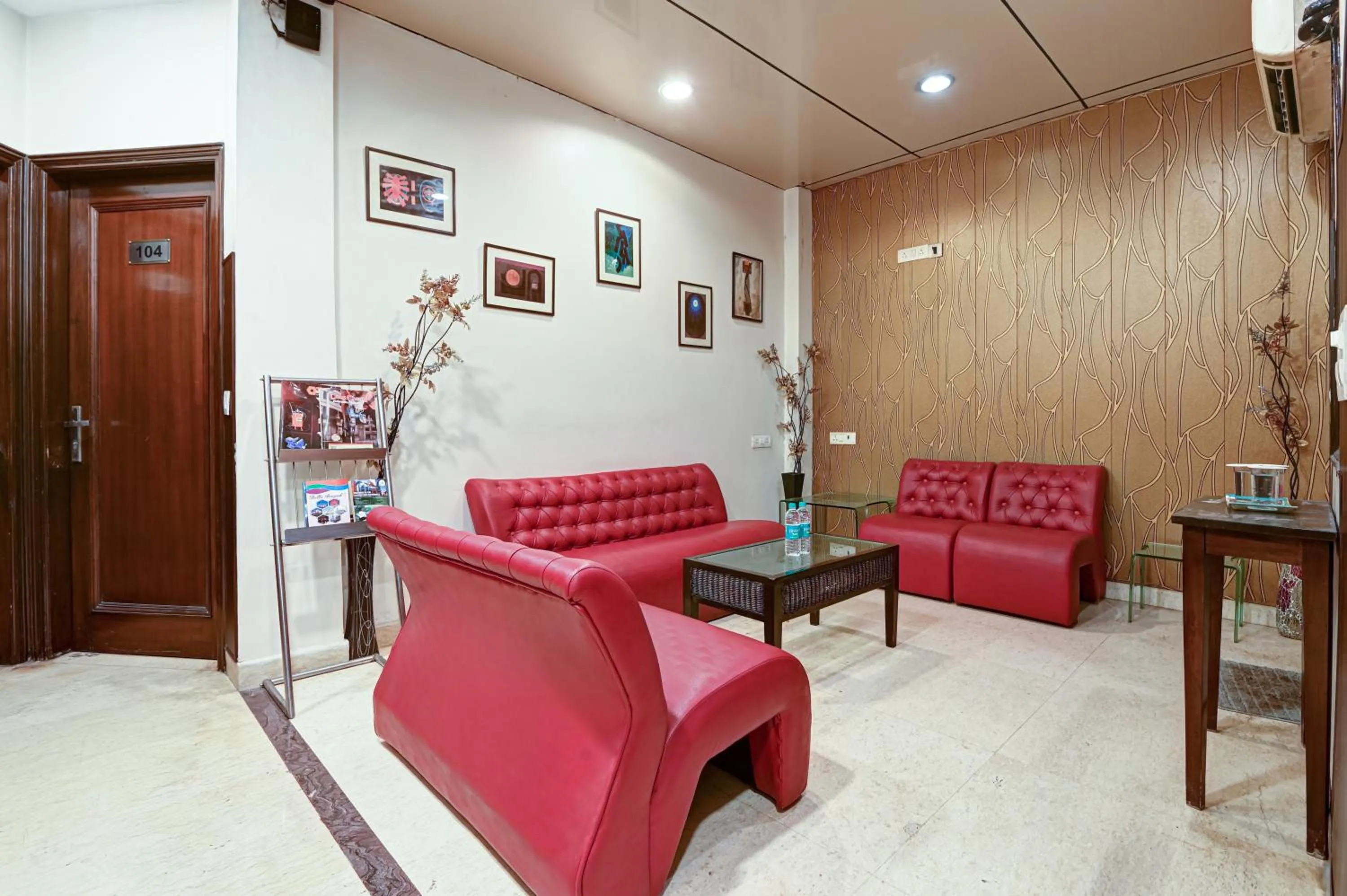 TV and multimedia in Hotel Amby Inn by Quadis - Lajpat Nagar