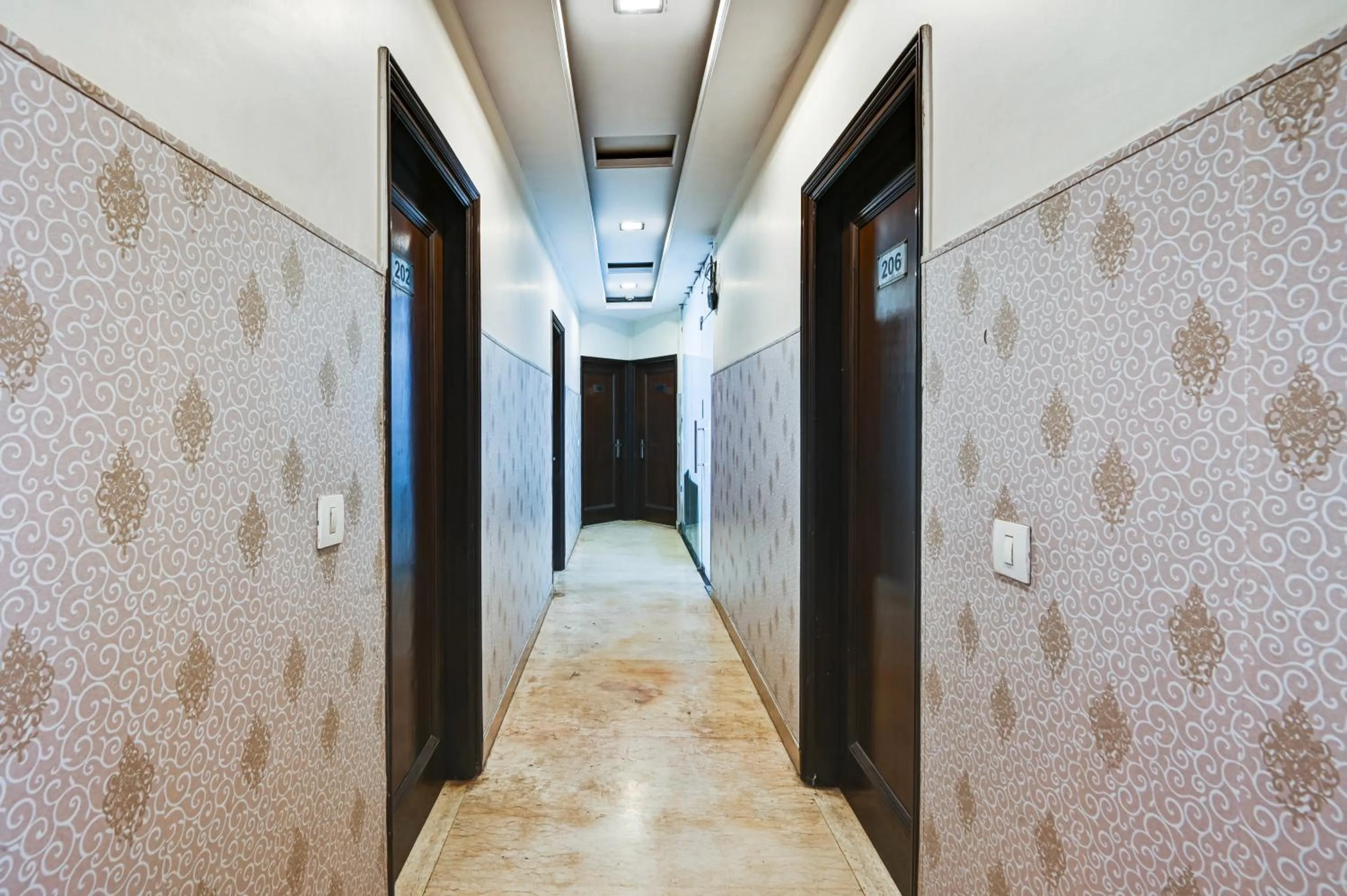 Lobby or reception in Hotel Amby Inn by Quadis - Lajpat Nagar