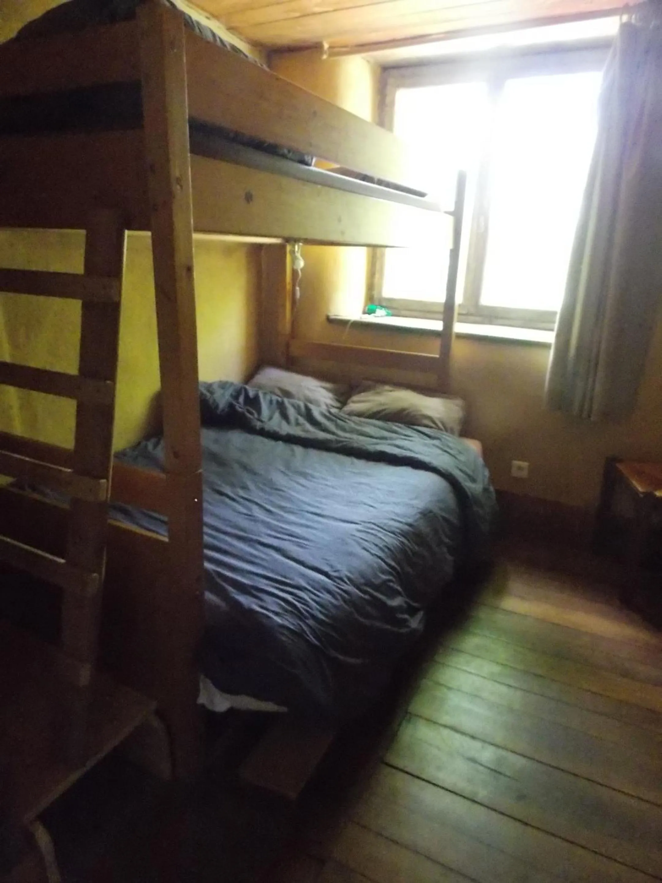 Bedroom, Bed in Le triskel de Bertaud