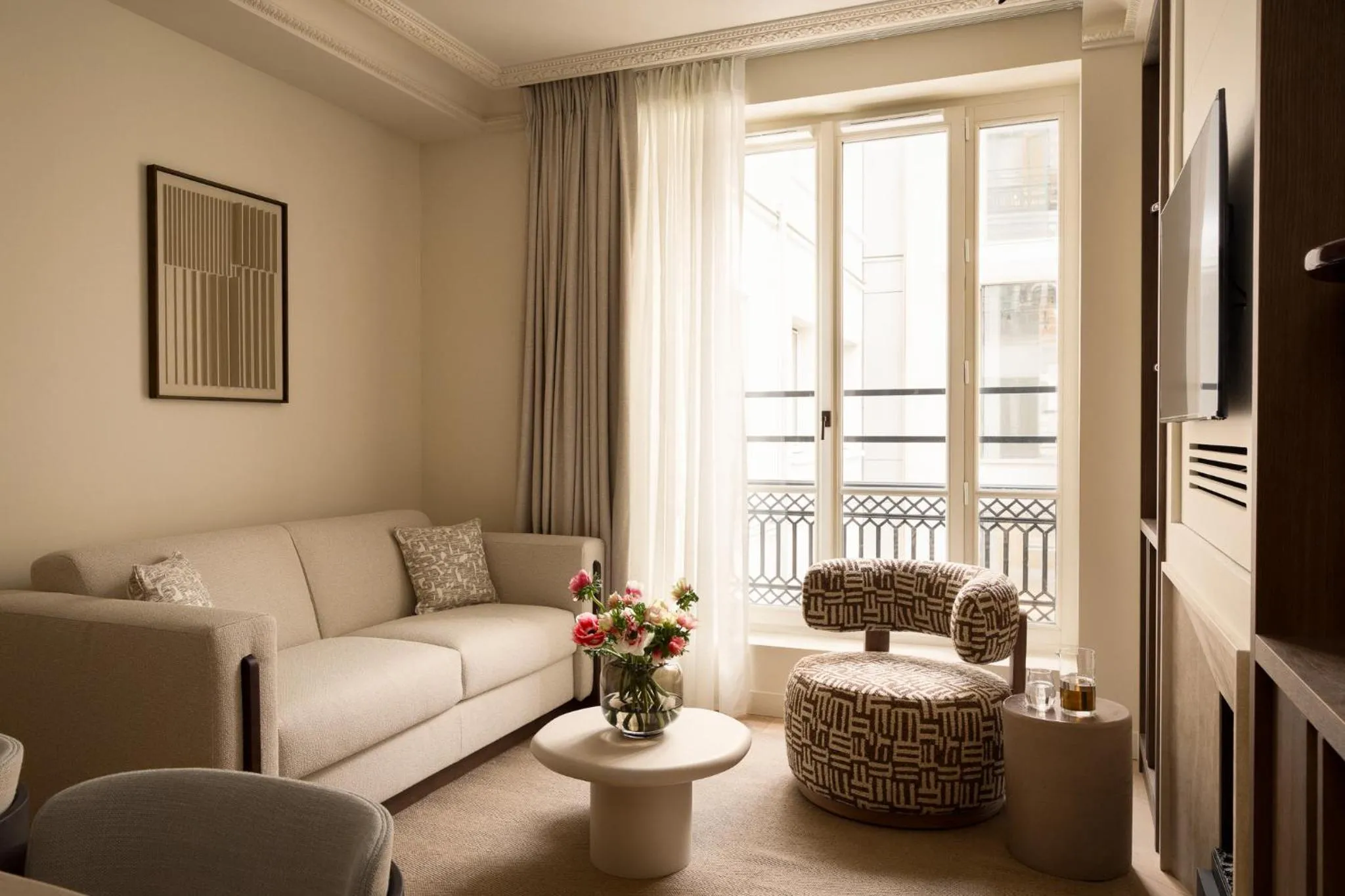Deluxe One-Bedroom Apartment in HIGHSTAY Maisons - Boétie