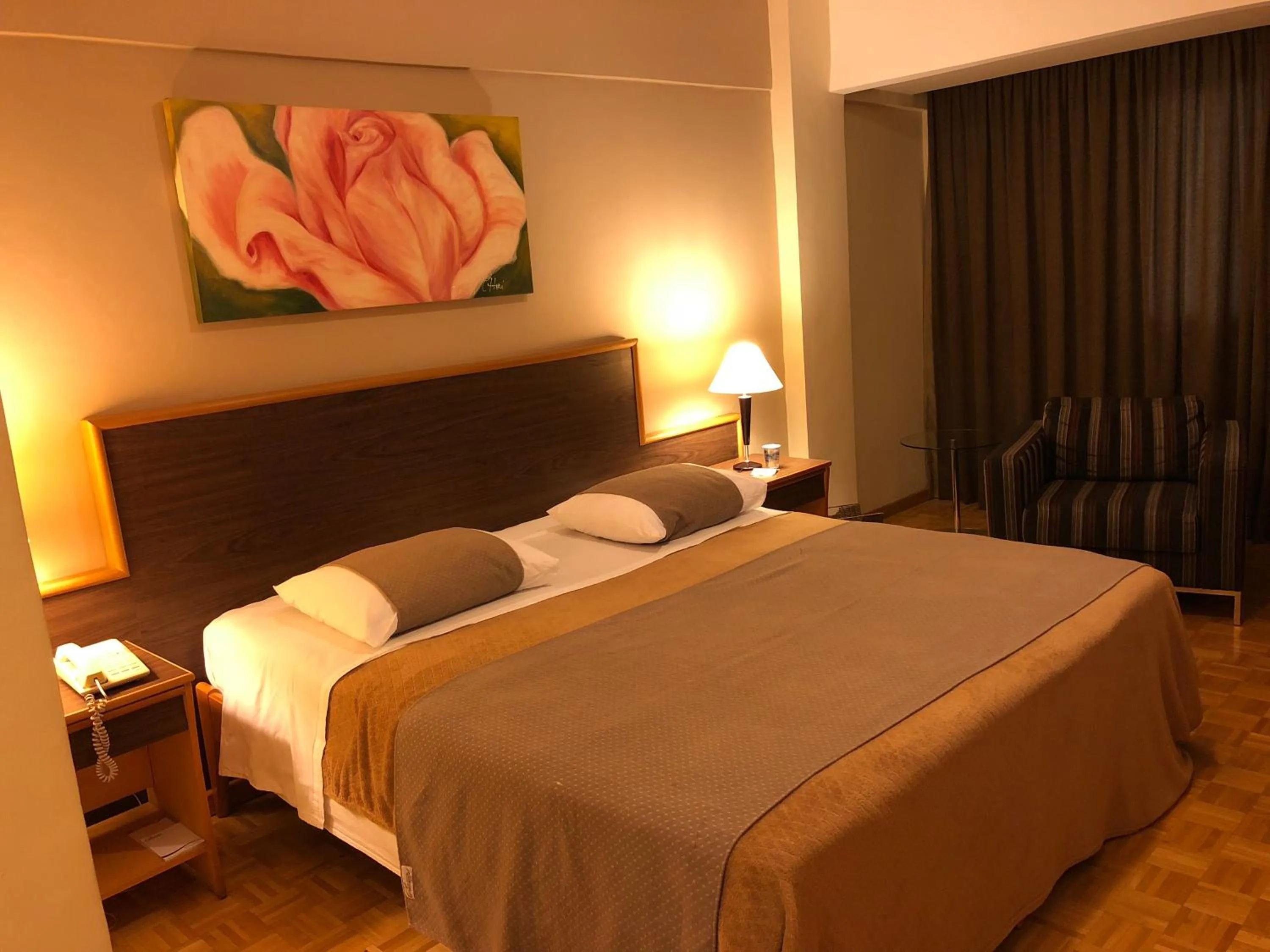 Photo of the whole room, Bed in Gran Continental Hotel Taubaté