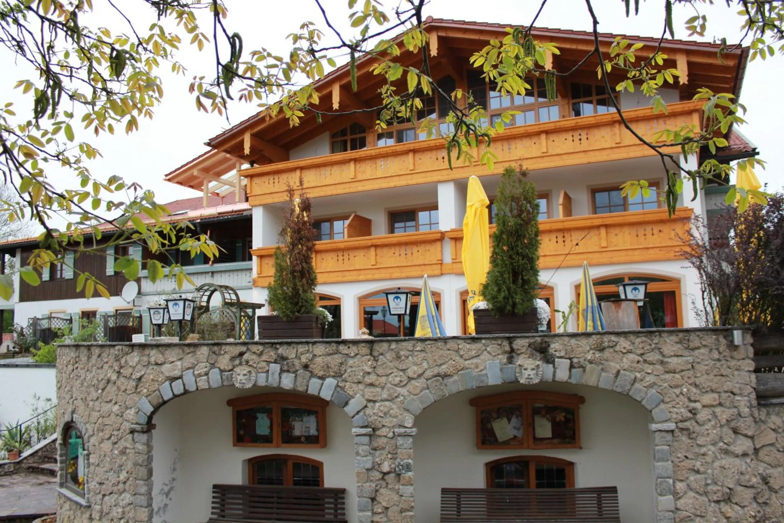 Property building in Landgasthaus & Hotel Kurfer Hof