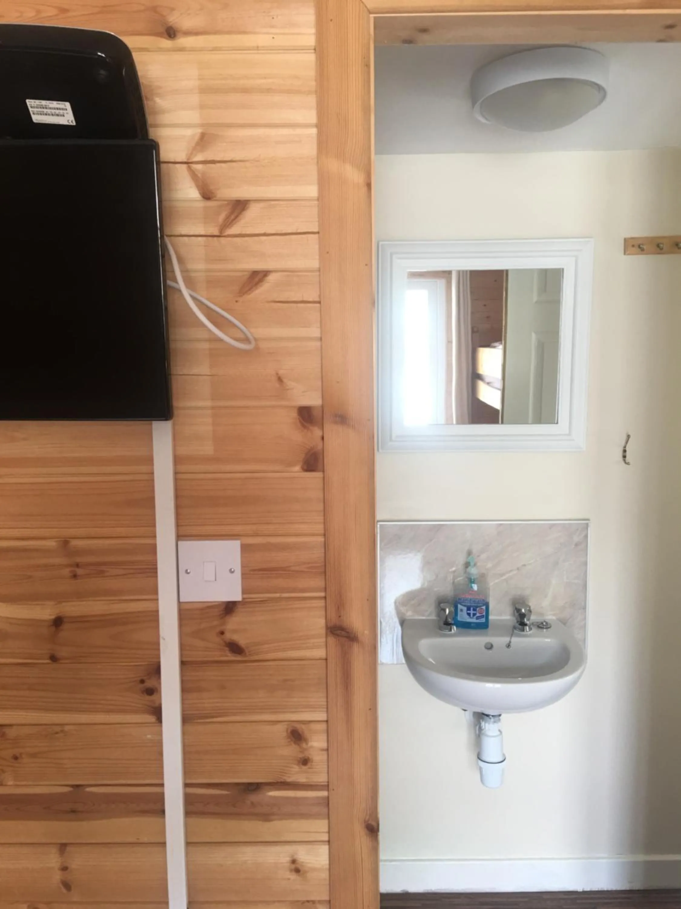 1 Lochness Rooms&Hostel